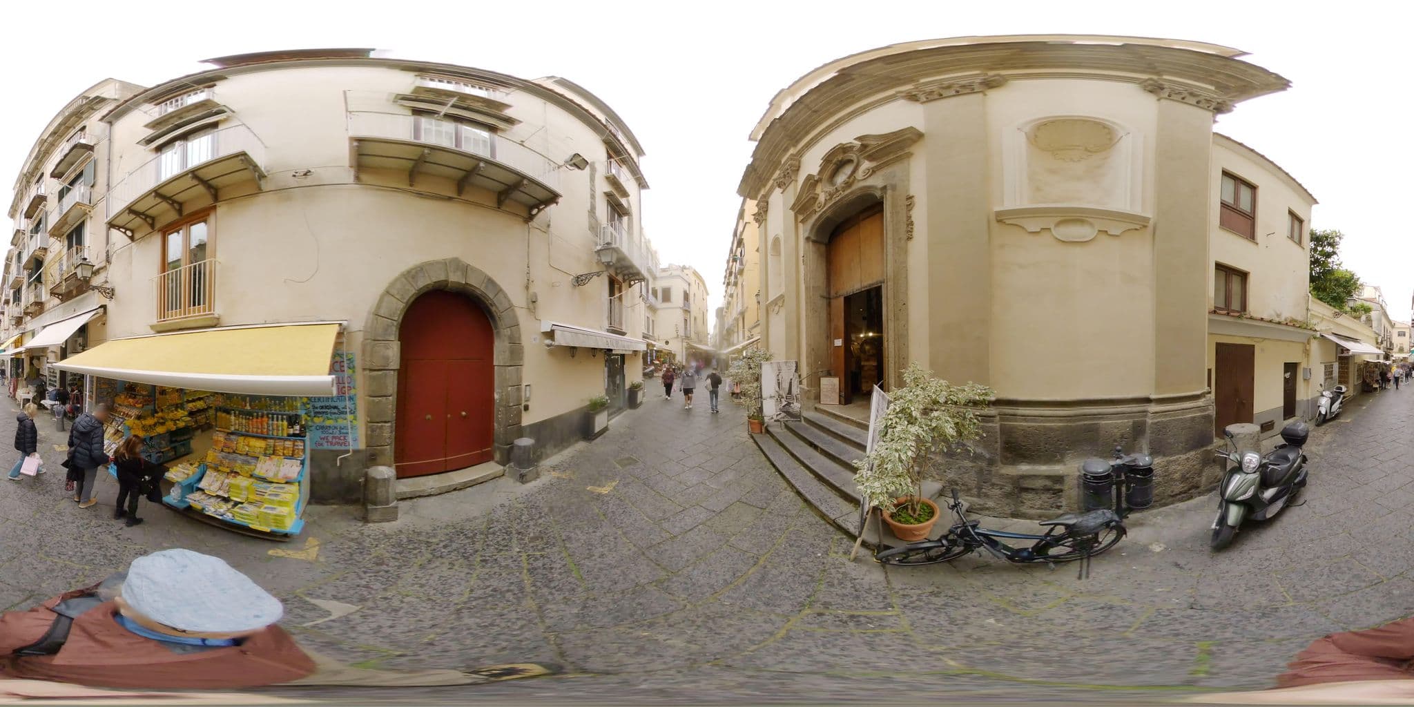 Street view near Sorrento Deluxe B&B, Sorrento — © stefan-RolfsRom (CC BY-SA · Mapillary)
