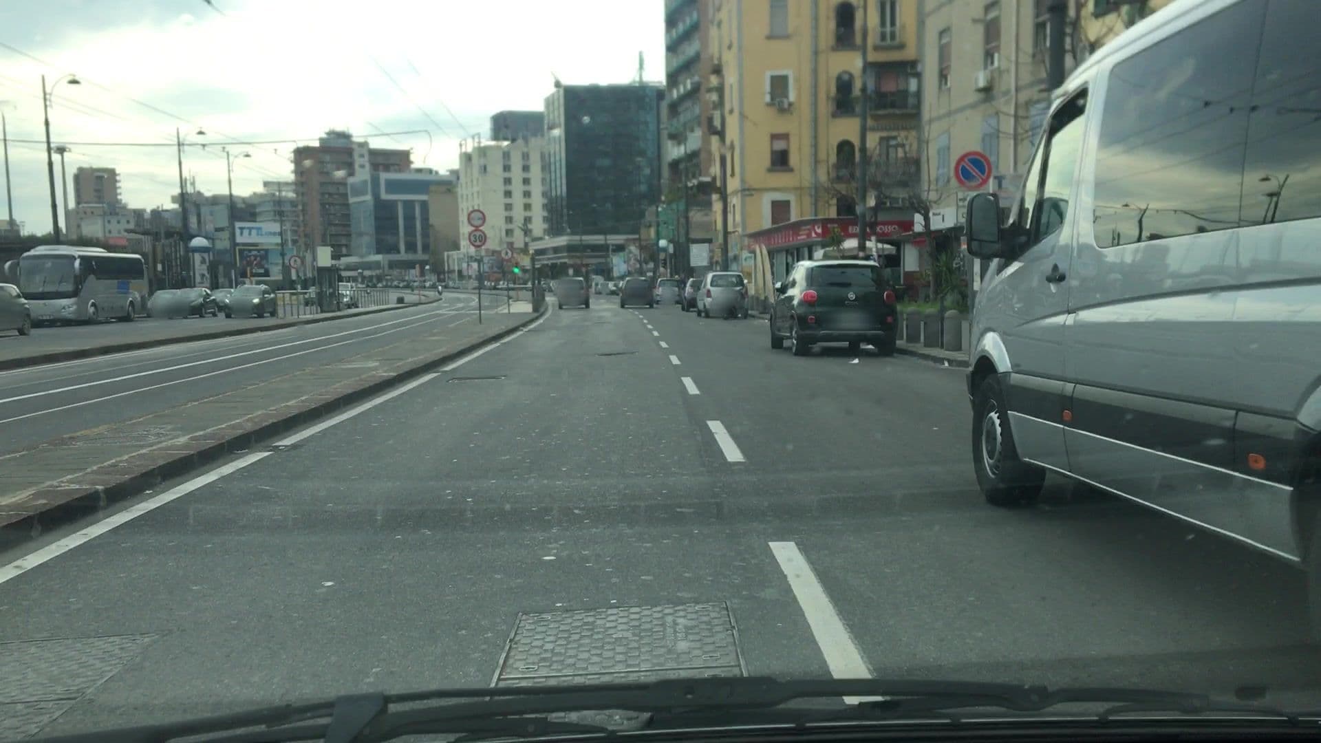 Street view near Restaurant Salgar, Pendino — © lvl5 (CC BY-SA · Mapillary)