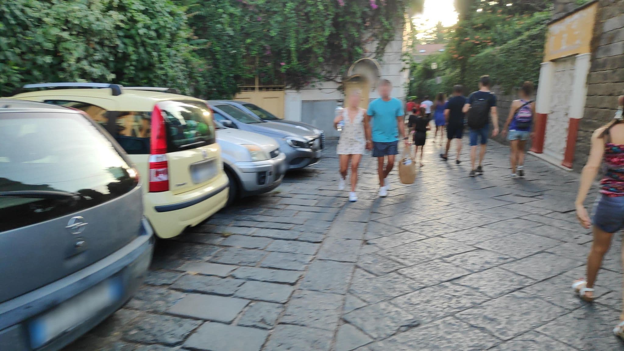 Street view near El Royale Suites Sorrento, Sorrento — © marcuscalabresus (CC BY-SA · Mapillary)