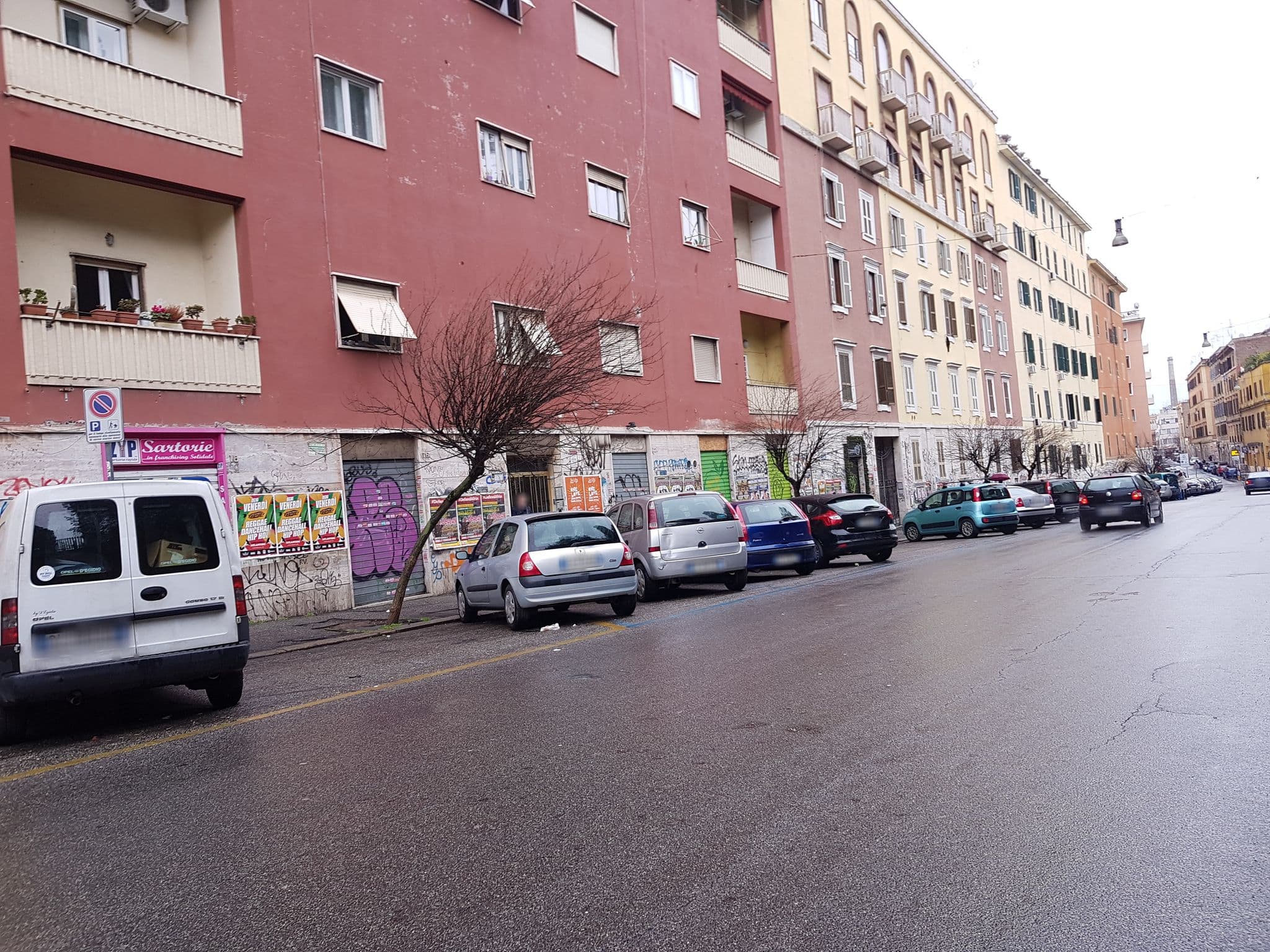 Street view near San Lorenzo University flat, Esquilino — © ale_zena_it (CC BY-SA · Mapillary)