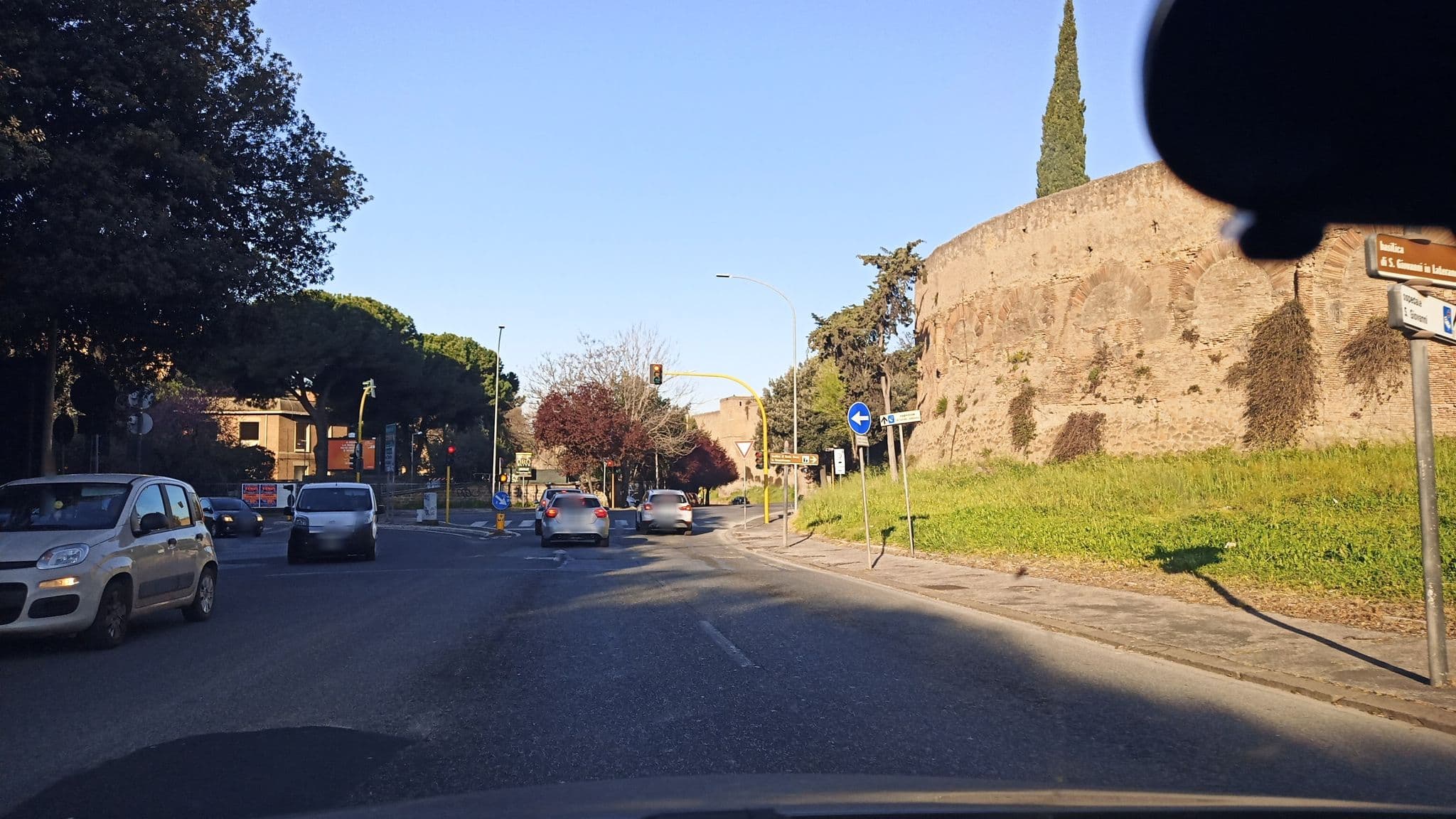 Street view near Suite B&B Roma San Giovanni, Rome — © papapedrox (CC BY-SA · Mapillary)