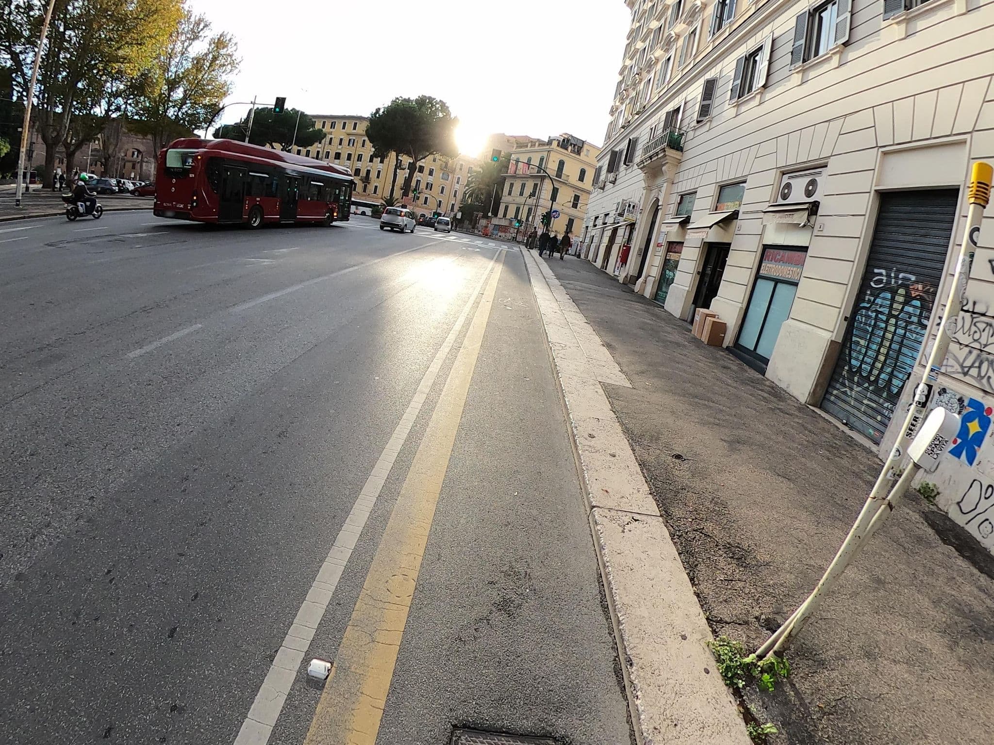 Street view near Castello Maggiore, Rome — © alesarrett (CC BY-SA · Mapillary)