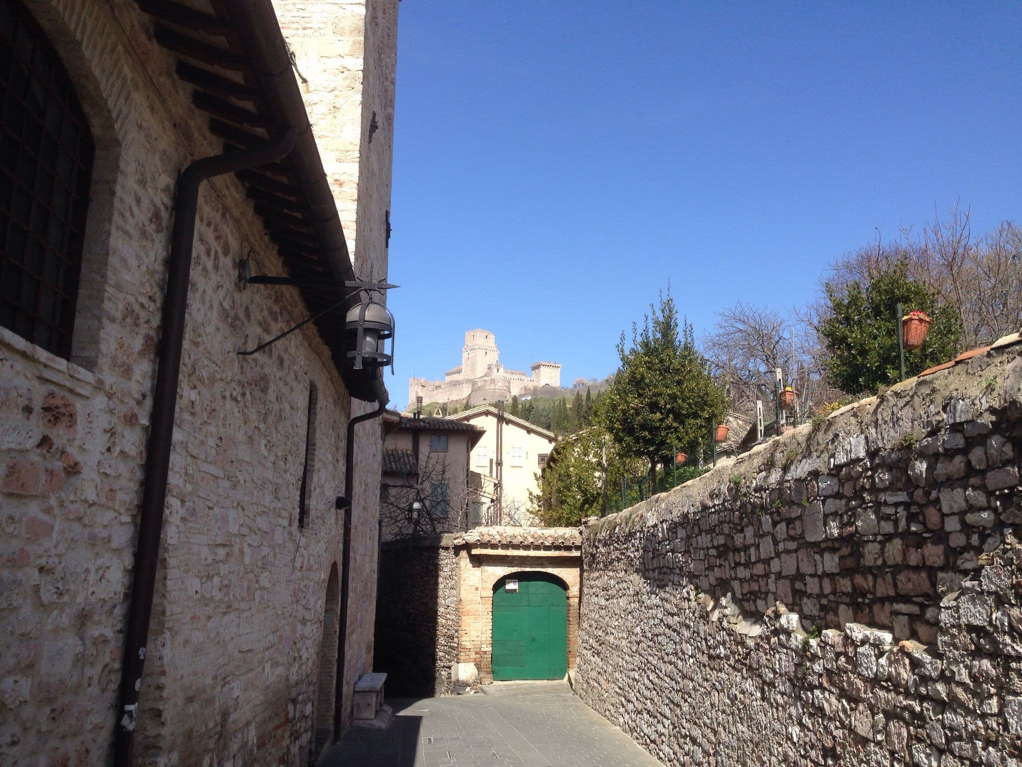 Street view near Il Turrione, Assisi — © mike (CC BY-SA · Mapillary)