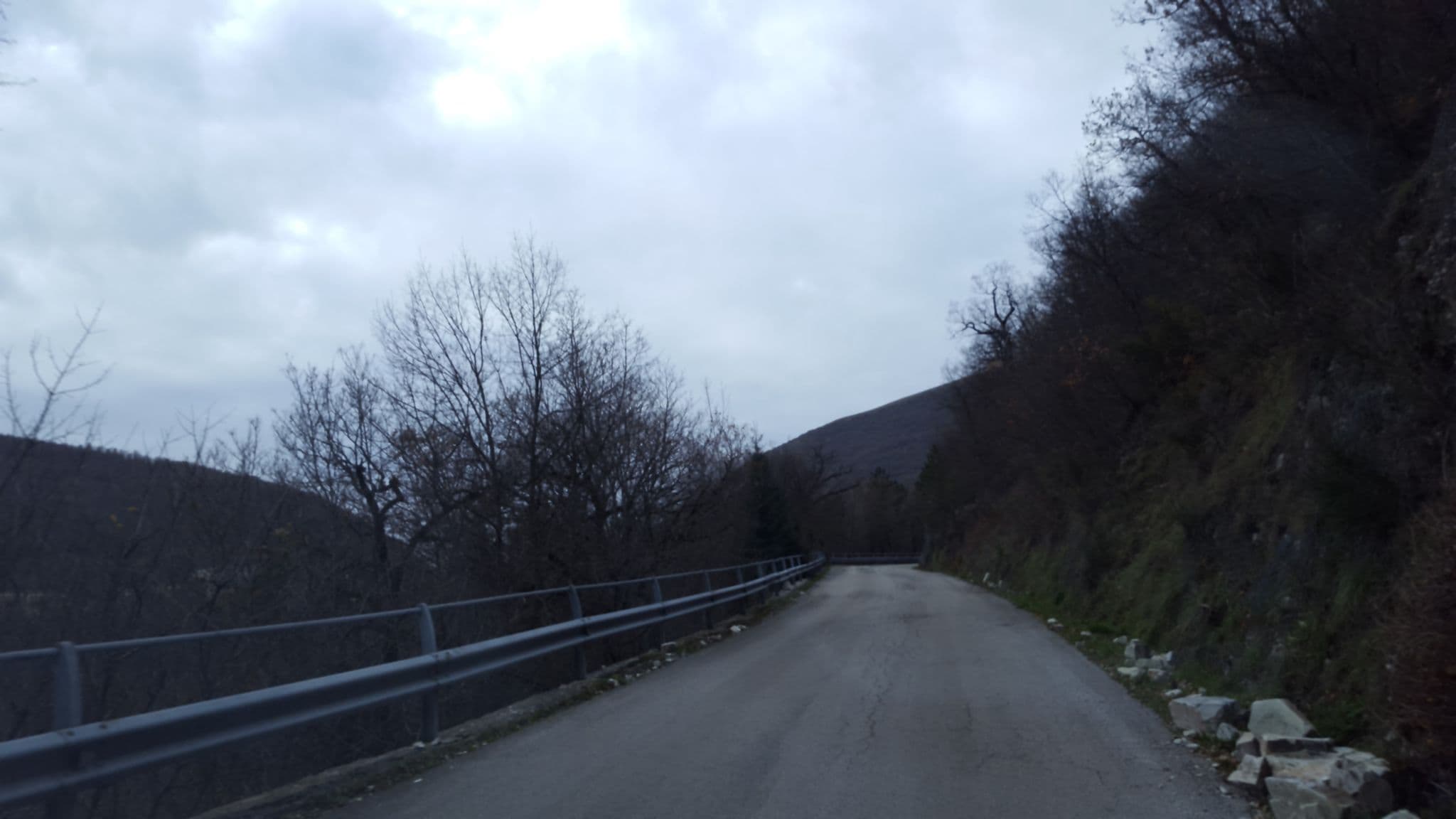 Street view near B&B La Coppara, Pieve Torina — © saraveg (CC BY-SA · Mapillary)