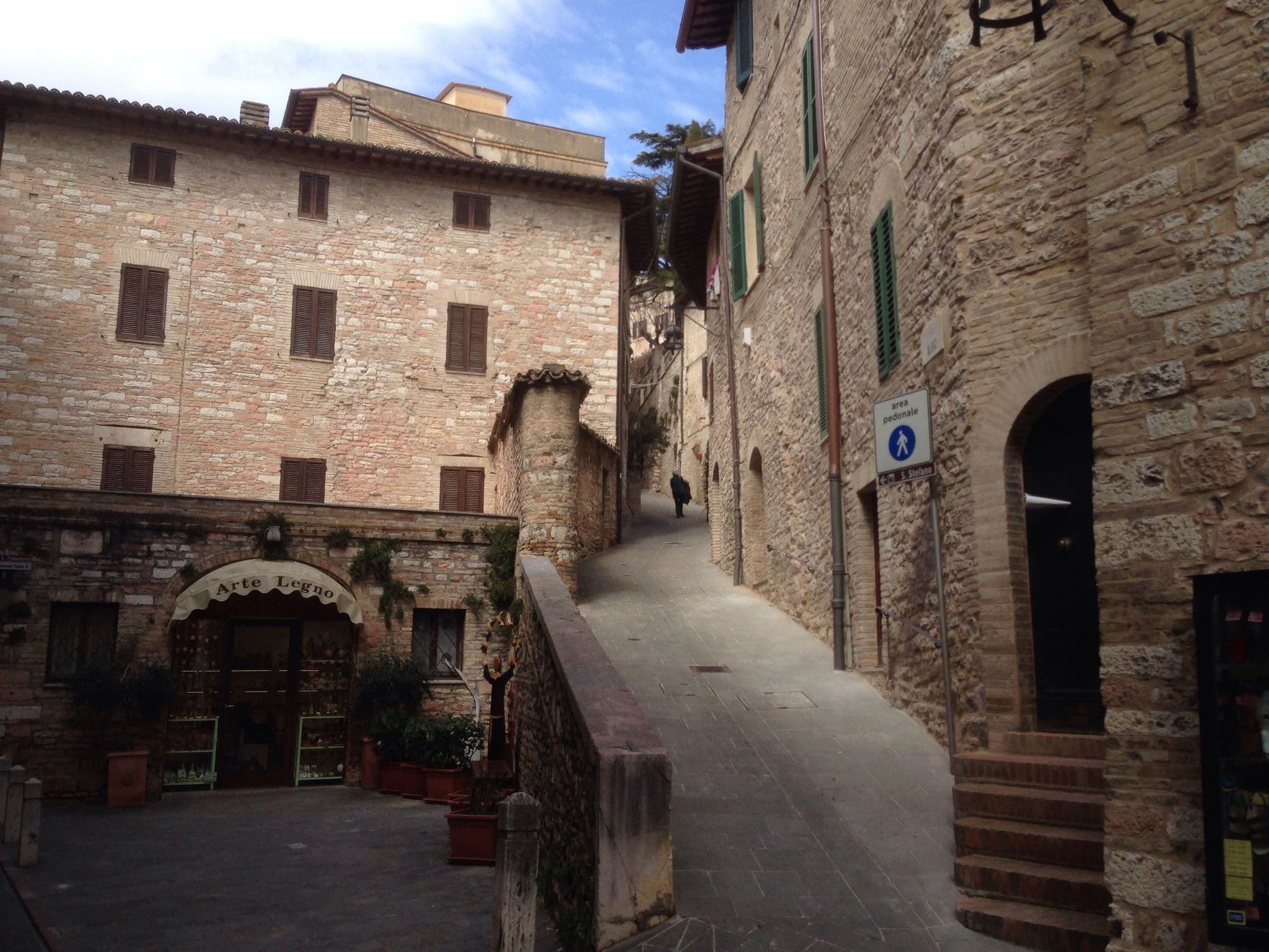 Street view near Brunelli B&B, Assisi — © mike (CC BY-SA · Mapillary)