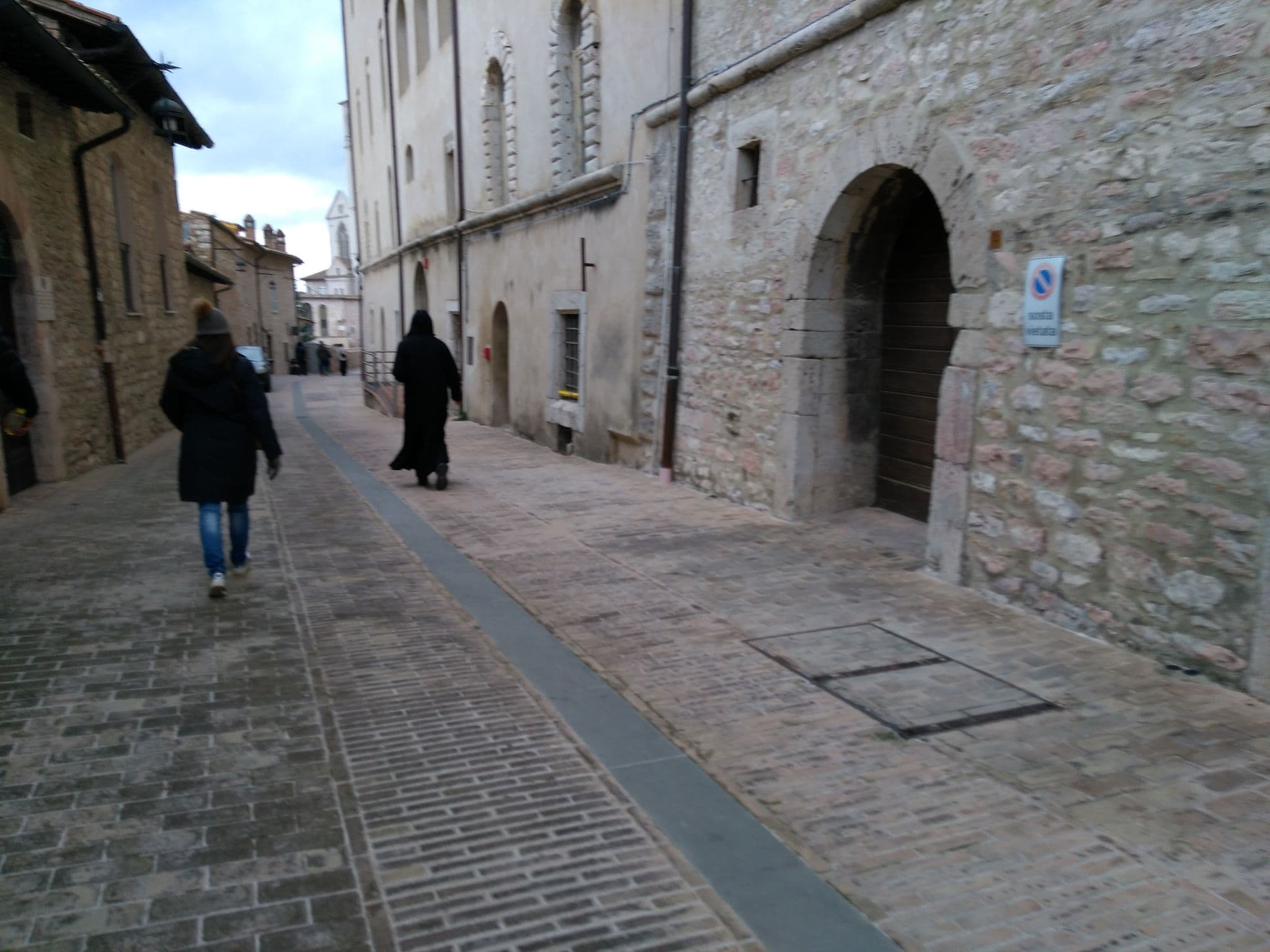 Street view near Ascesi, Assisi — © mircozorzo (CC BY-SA · Mapillary)