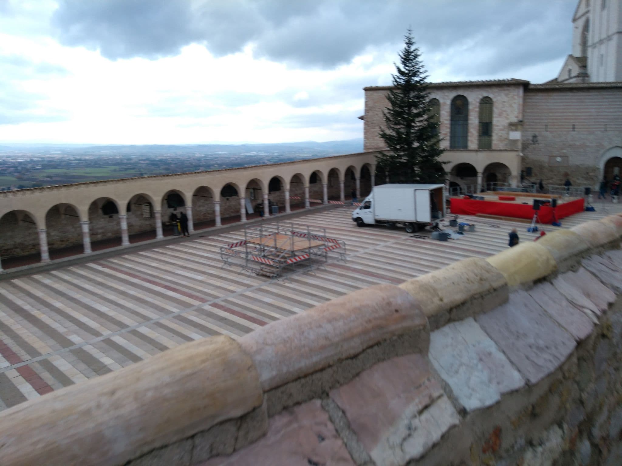 Street view near Albergo Ristorante Il Castello, Assisi — © mircozorzo (CC BY-SA · Mapillary)