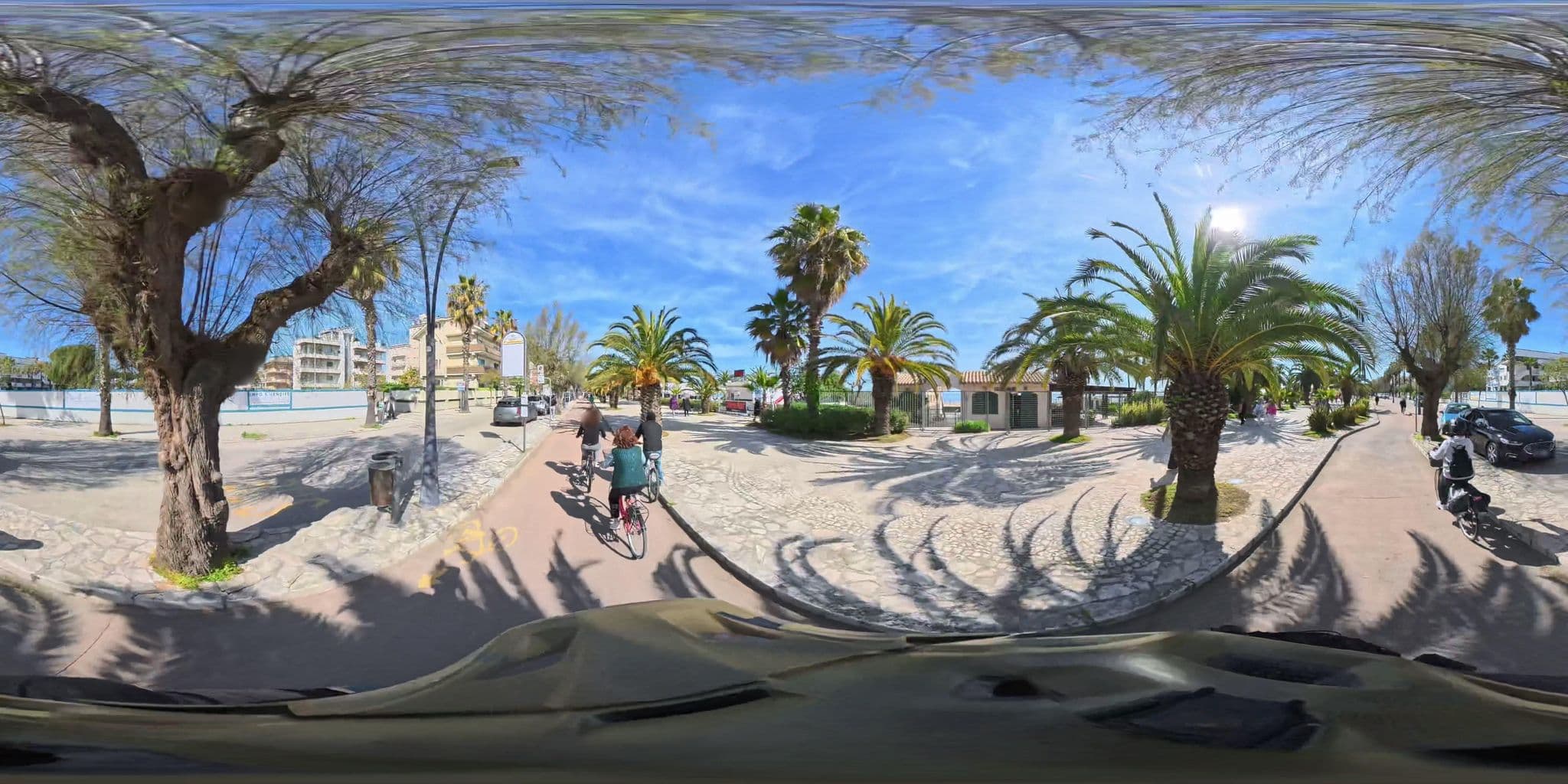 Street view near Hotel Soraya, San Benedetto del Tronto — © maloss34 (CC BY-SA · Mapillary)