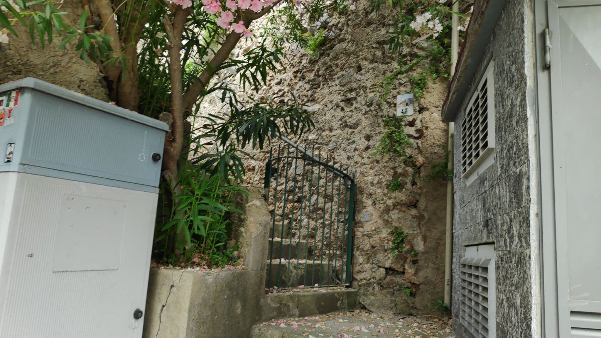 Street view near Casa Cecilia, Ravello — © marcuscalabresus (CC BY-SA · Mapillary)