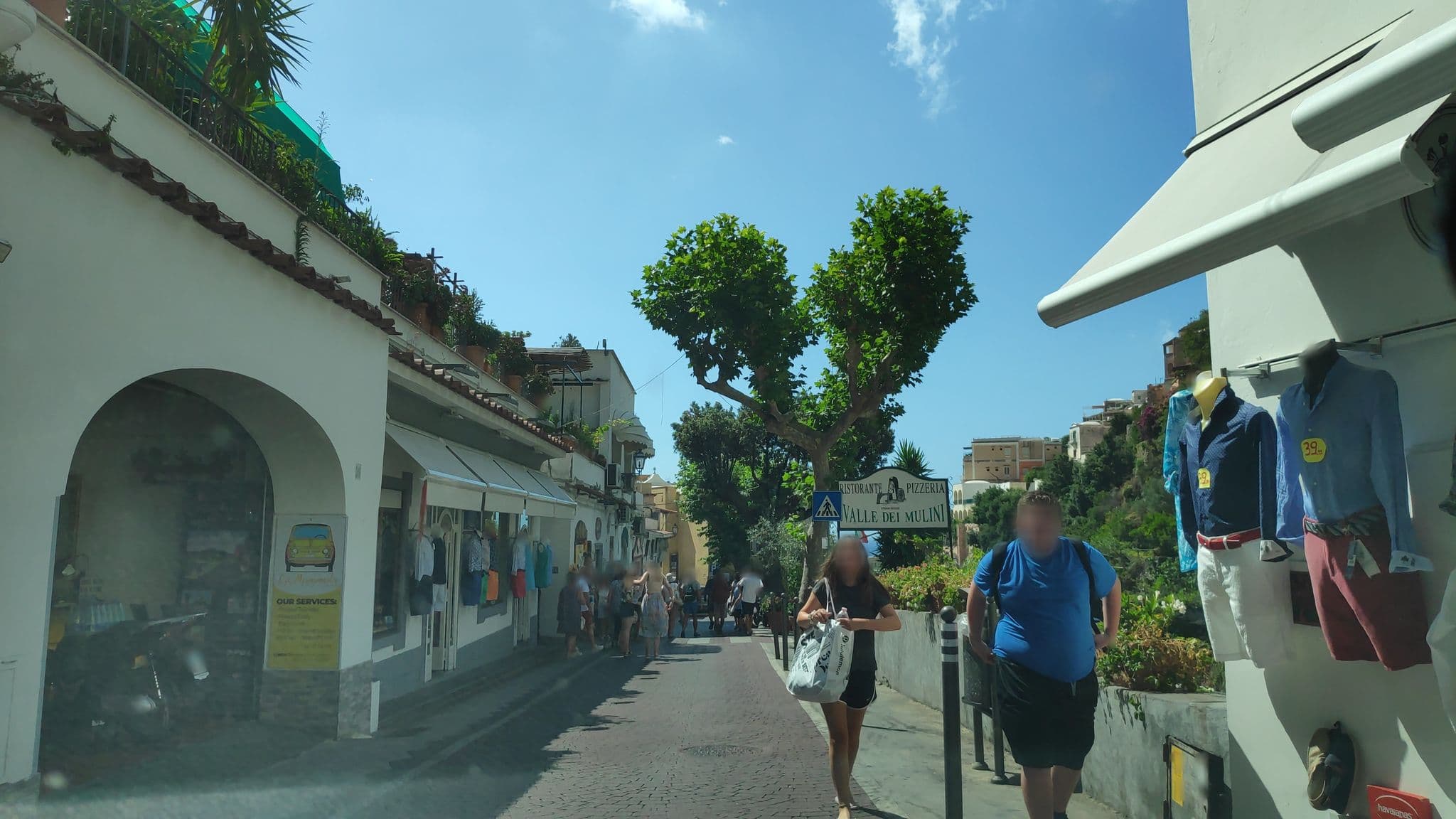 Street view near La Mammola Car Service, Positano — © marcuscalabresus (CC BY-SA · Mapillary)