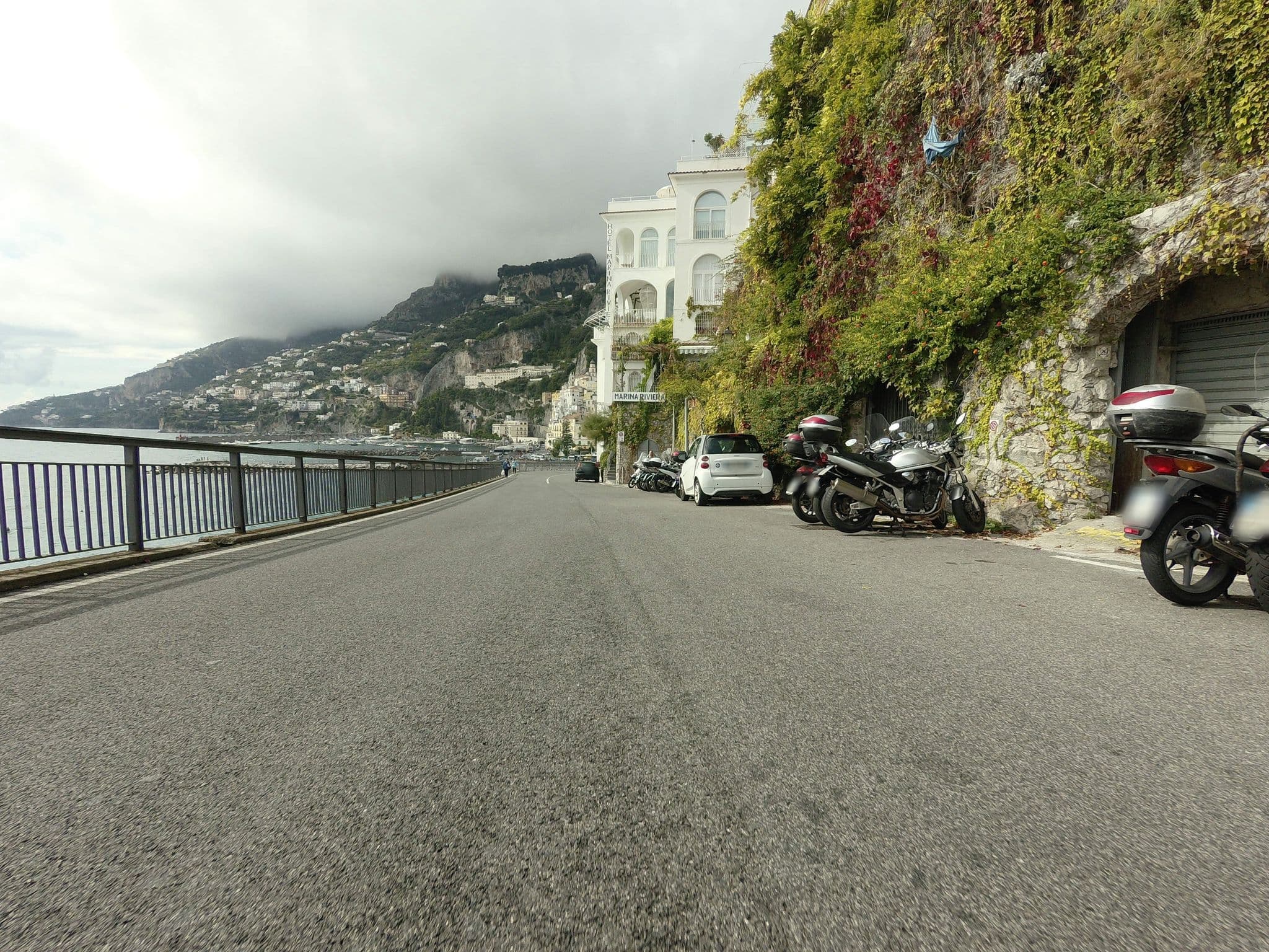 Street view near Albergo Luna Torre Saracena di Andrea Barbaro & C. SAS, Amalfi — © esario (CC BY-SA · Mapillary)