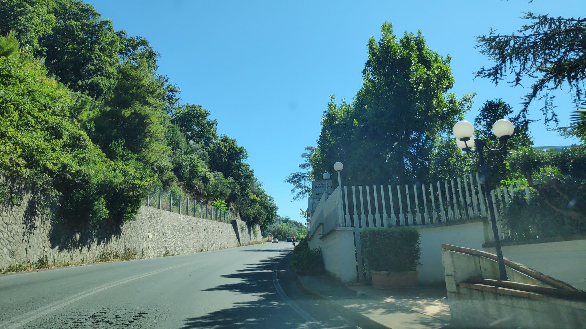 Street view near Villa Poseidon Boutique Hotel & Events, Vietri sul Mare — © marcuscalabresus (CC BY-SA · Mapillary)