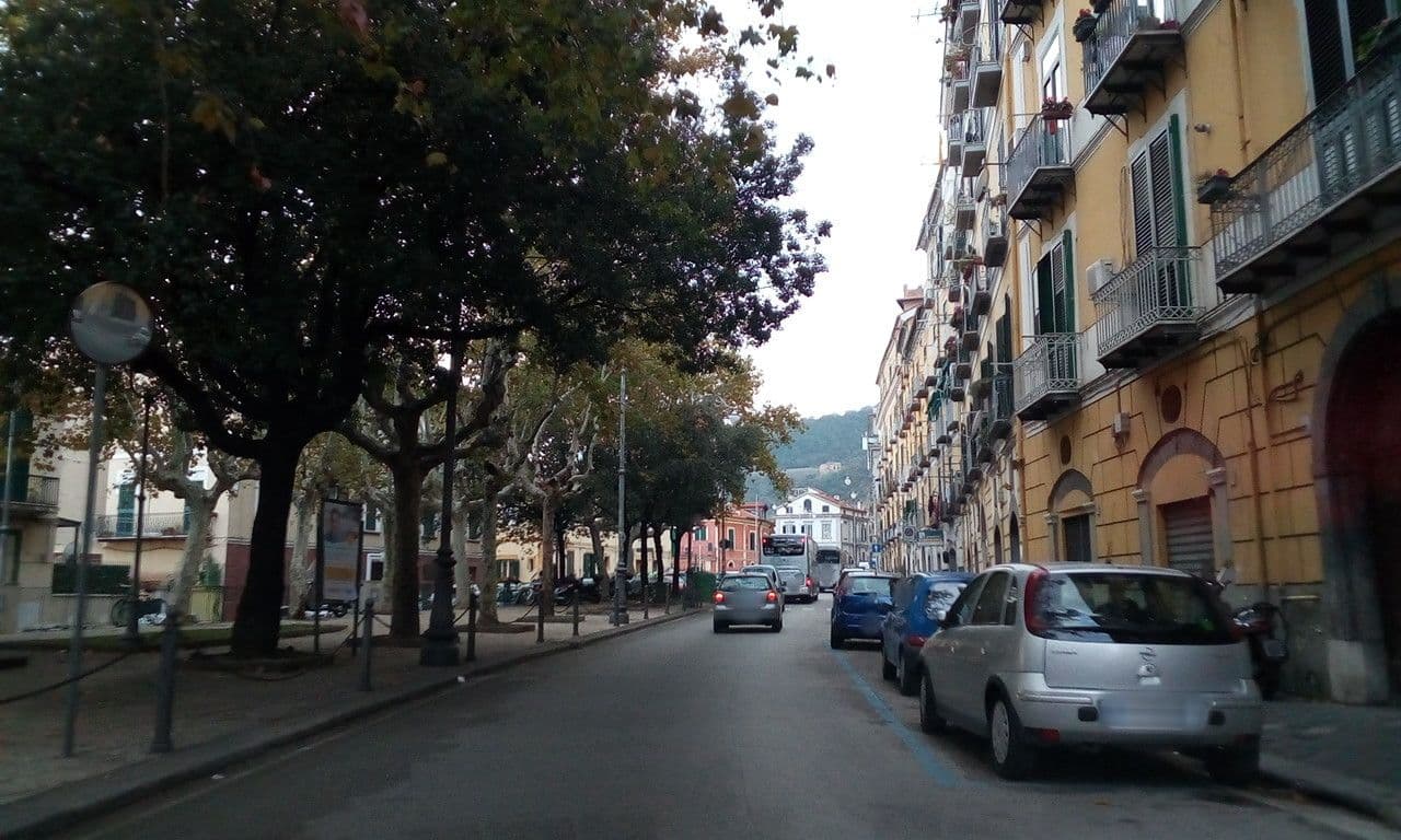 Street view near Piazza Alario, Vietri sul Mare — © giosa94 (CC BY-SA · Mapillary)