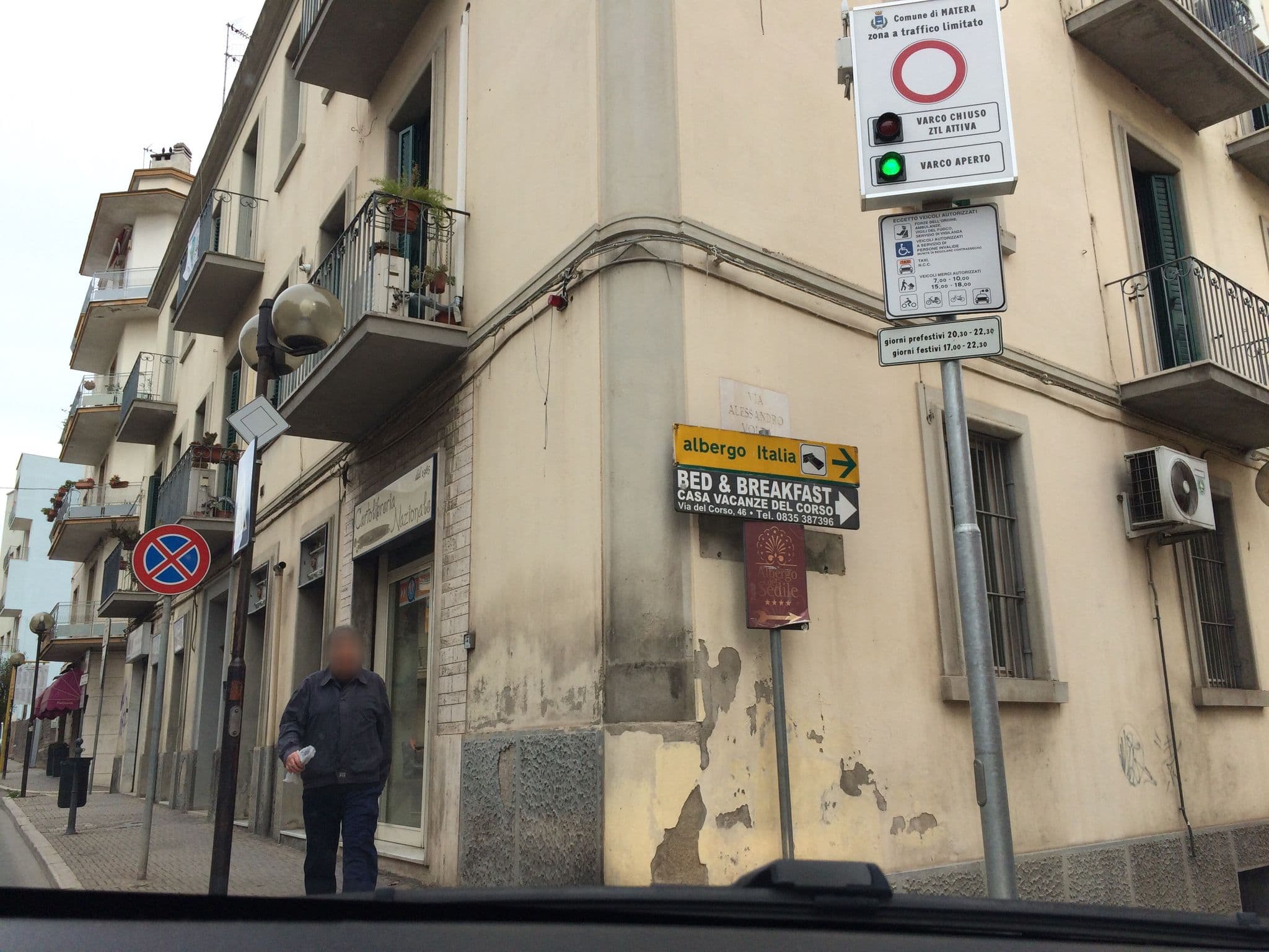 Street view near La Suite, Matera — © raxpa (CC BY-SA · Mapillary)