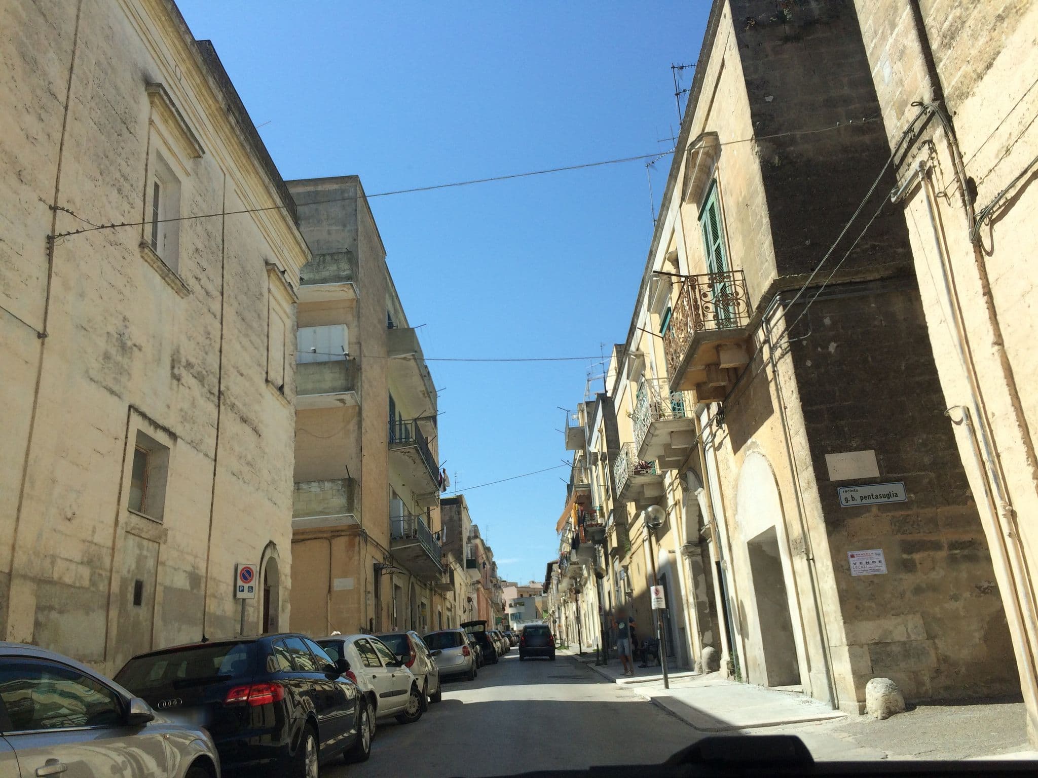 Street view near Terrazza Sui Sassi, Matera — © raxpa (CC BY-SA · Mapillary)