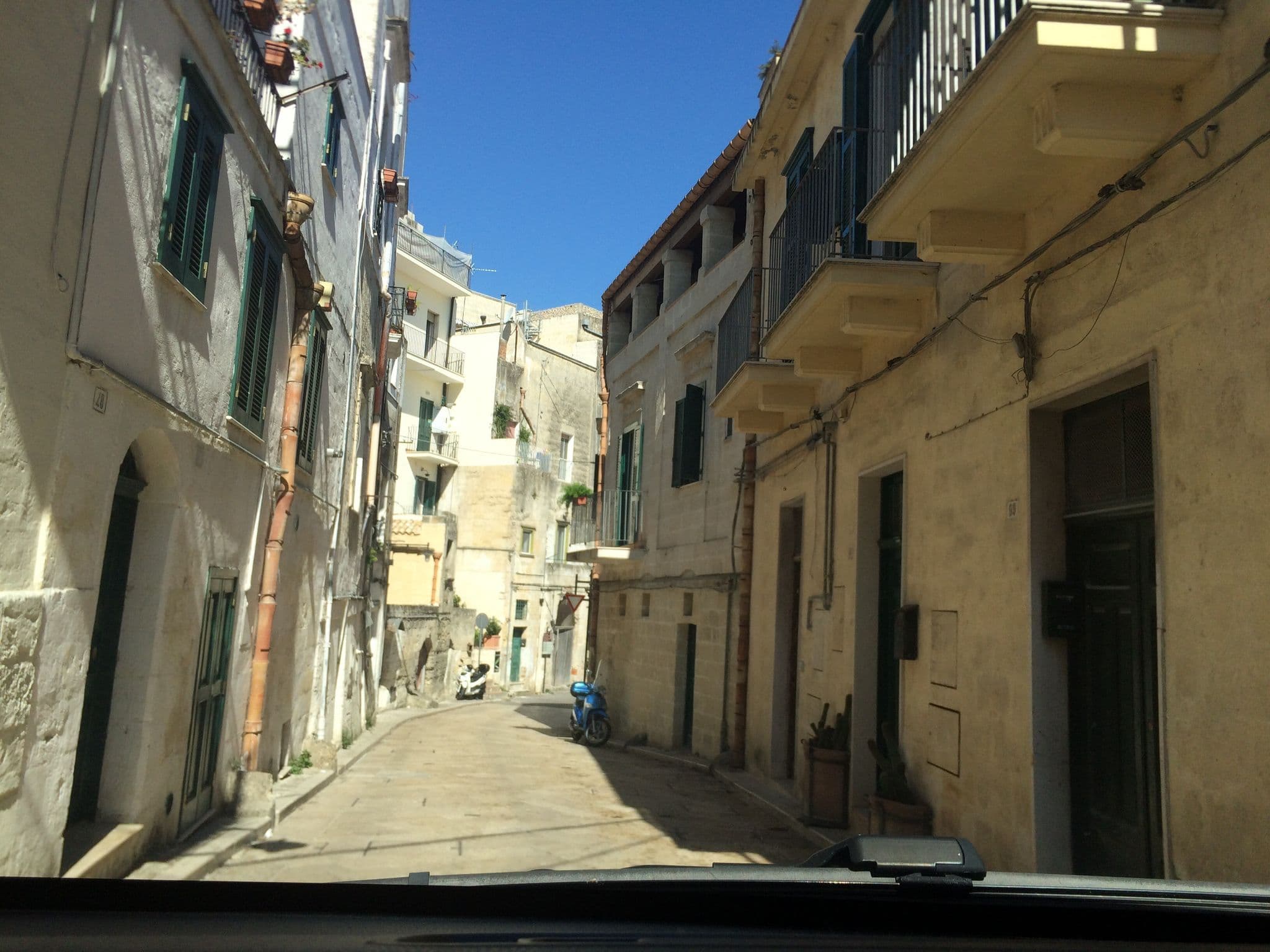 Street view near Arte a Matera, Matera — © raxpa (CC BY-SA · Mapillary)
