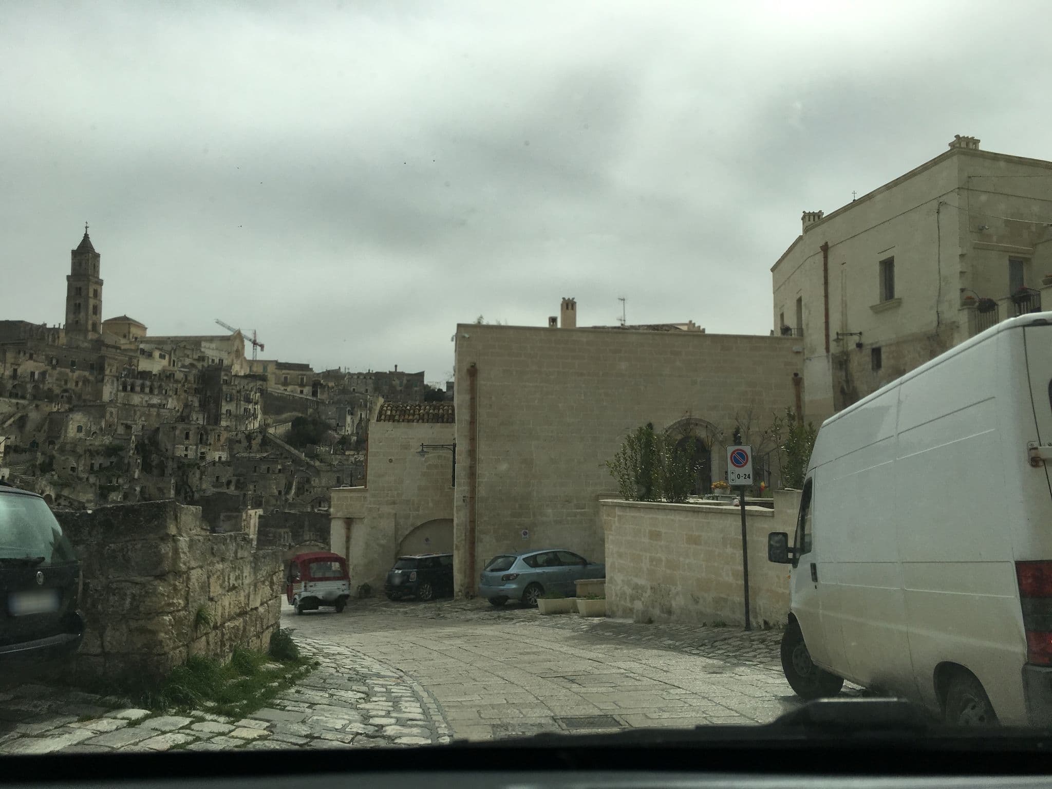 Street view near La Corte Degli Agostiniani, Matera — © raxpa (CC BY-SA · Mapillary)