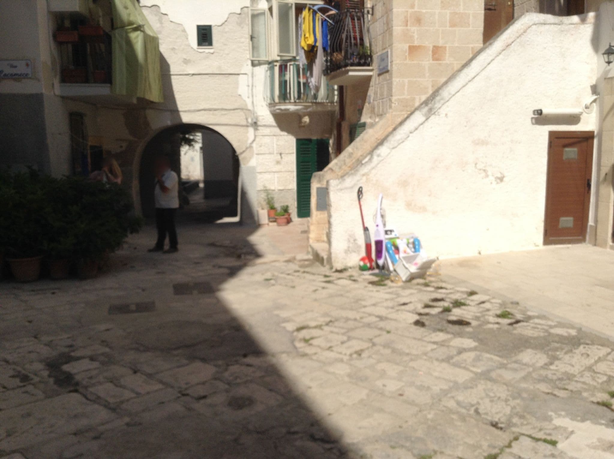 Street view near Borgo Albergo Capozzi 39, Monopoli — © mescafe (CC BY-SA · Mapillary)