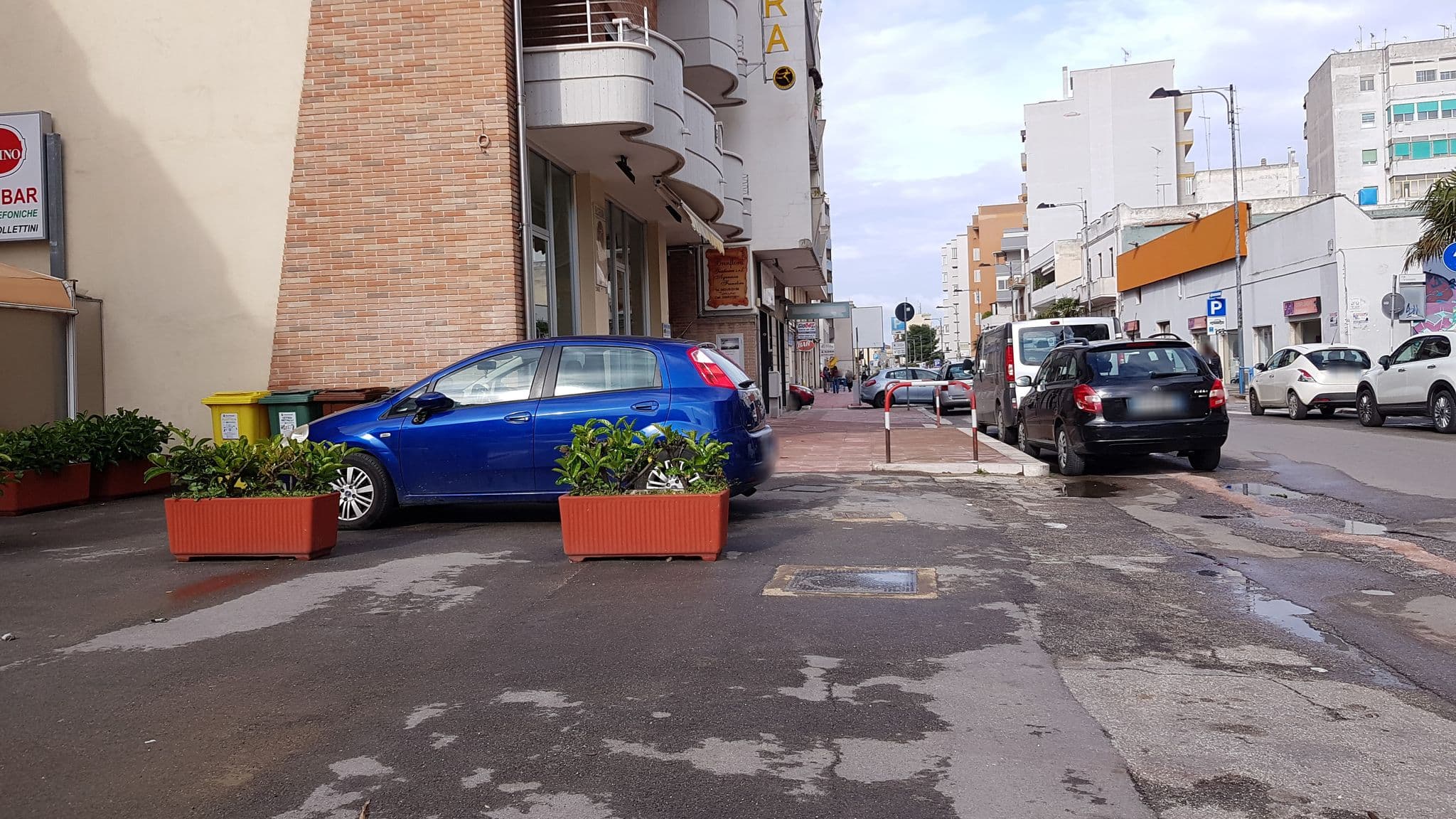 Street view near Brindisi Città D'Acqua Appartamento, Brindisi — © ale_zena_it (CC BY-SA · Mapillary)