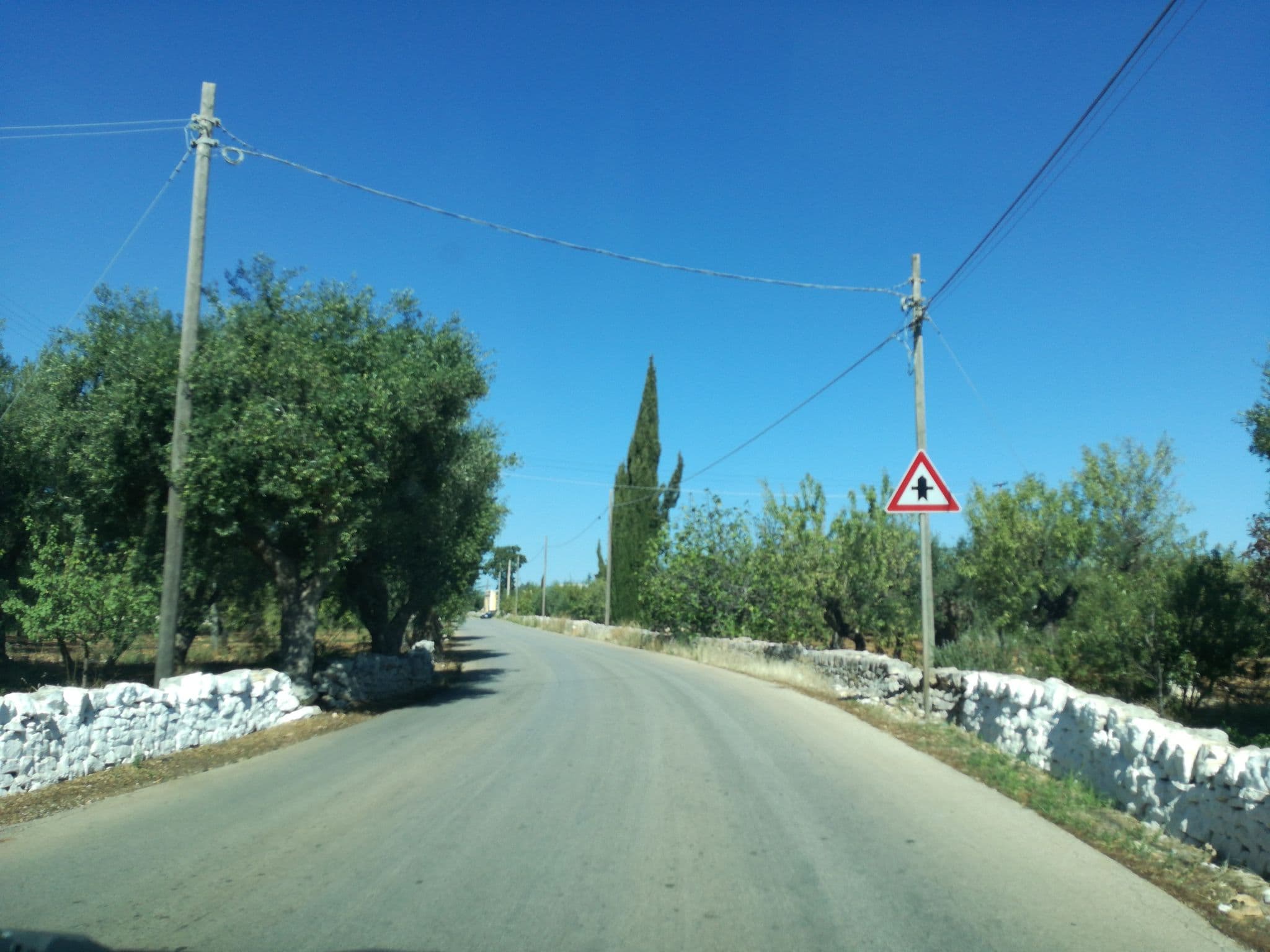 Street view near Villa Madia, Cozzana — © sillents (CC BY-SA · Mapillary)