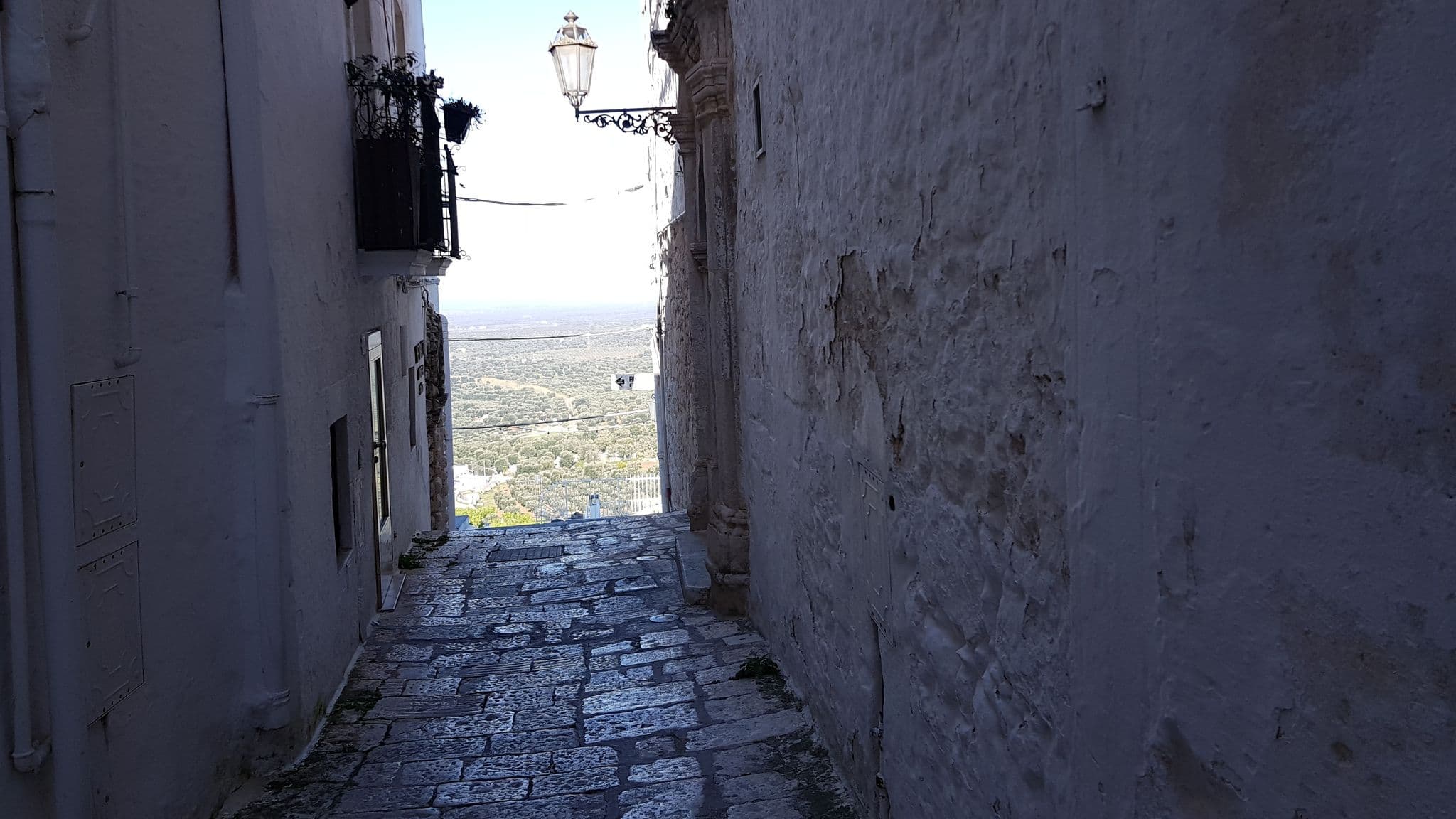 Street view near Dimore del TEMPO PERS0 Prima Luce, Ostuni — © ale_zena_it (CC BY-SA · Mapillary)