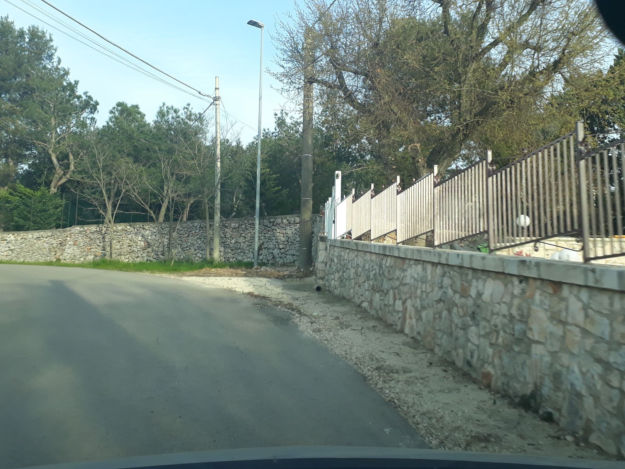 Street view near Gli Archi, Lamie di Olimpie-Selva — © spike73 (CC BY-SA · Mapillary)