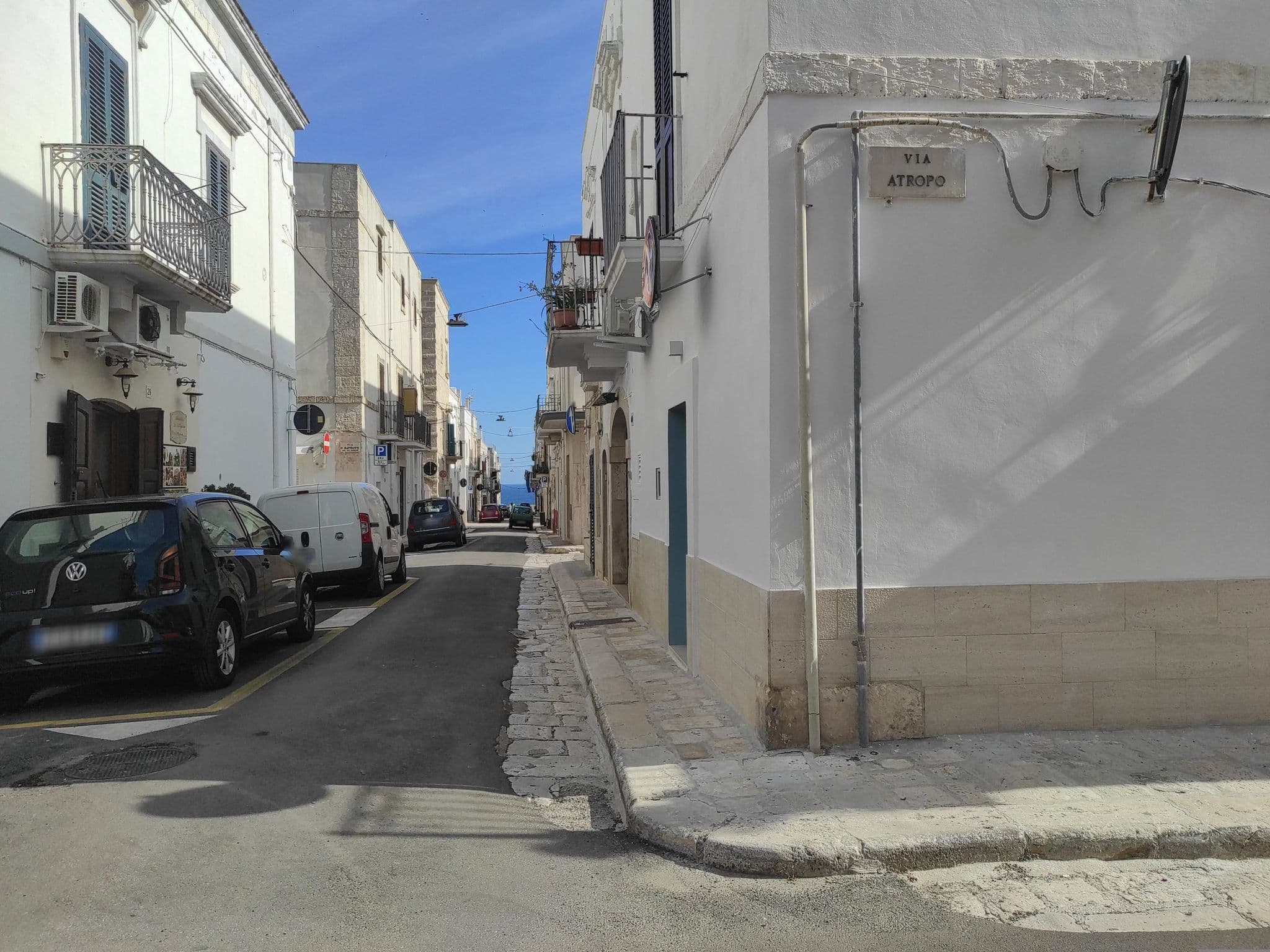 Street view near B&B Bella Pasqua, Polignano a Mare — © jeawrong (CC BY-SA · Mapillary)