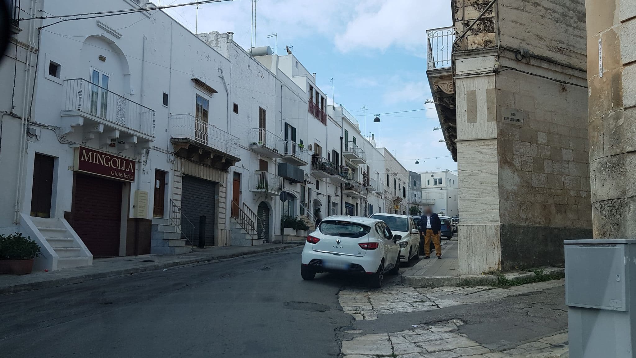 Street view near Ostuni beb, Ostuni — © ale_zena_it (CC BY-SA · Mapillary)
