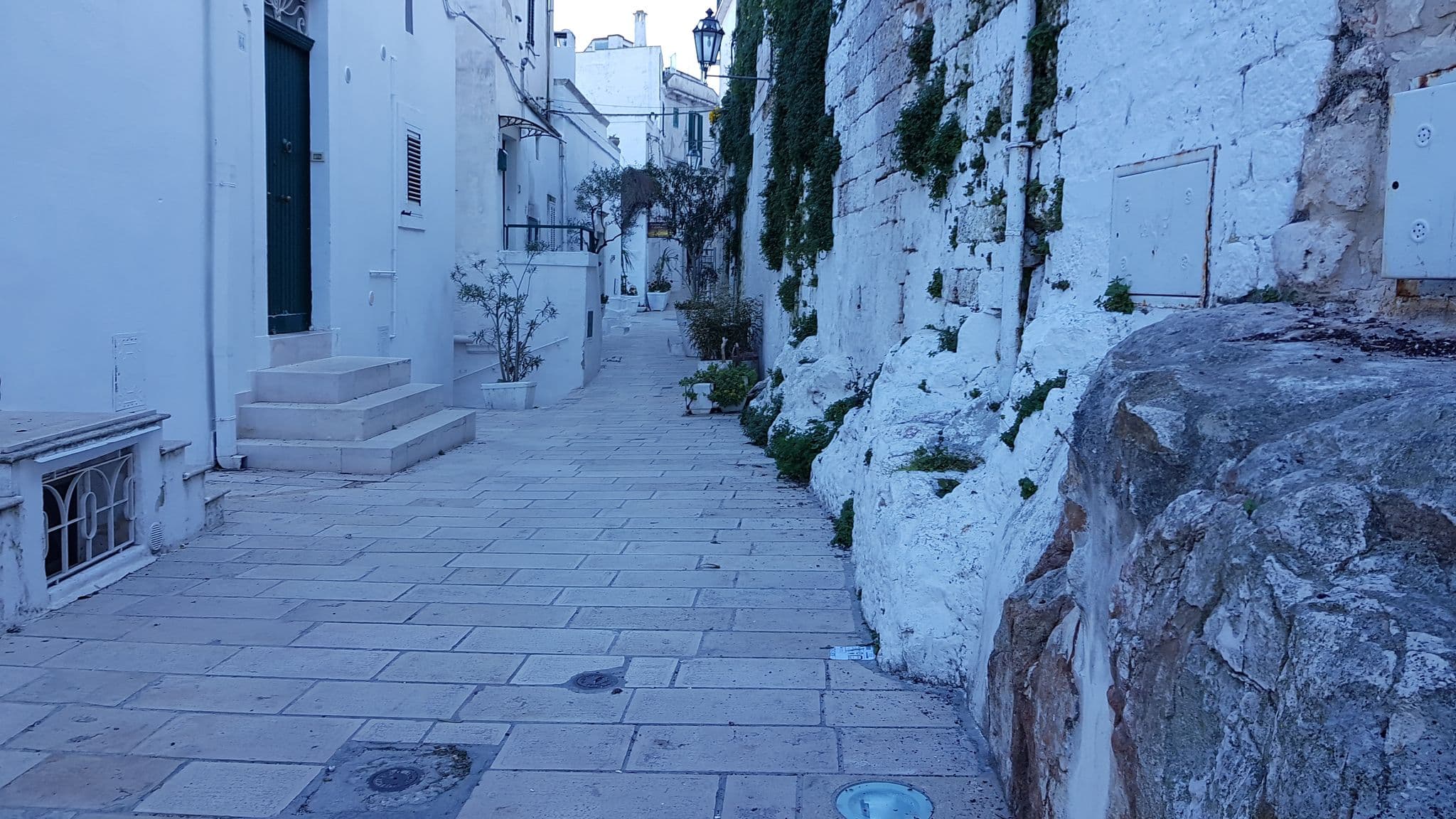 Street view near Chic&Cool, Ostuni — © ale_zena_it (CC BY-SA · Mapillary)