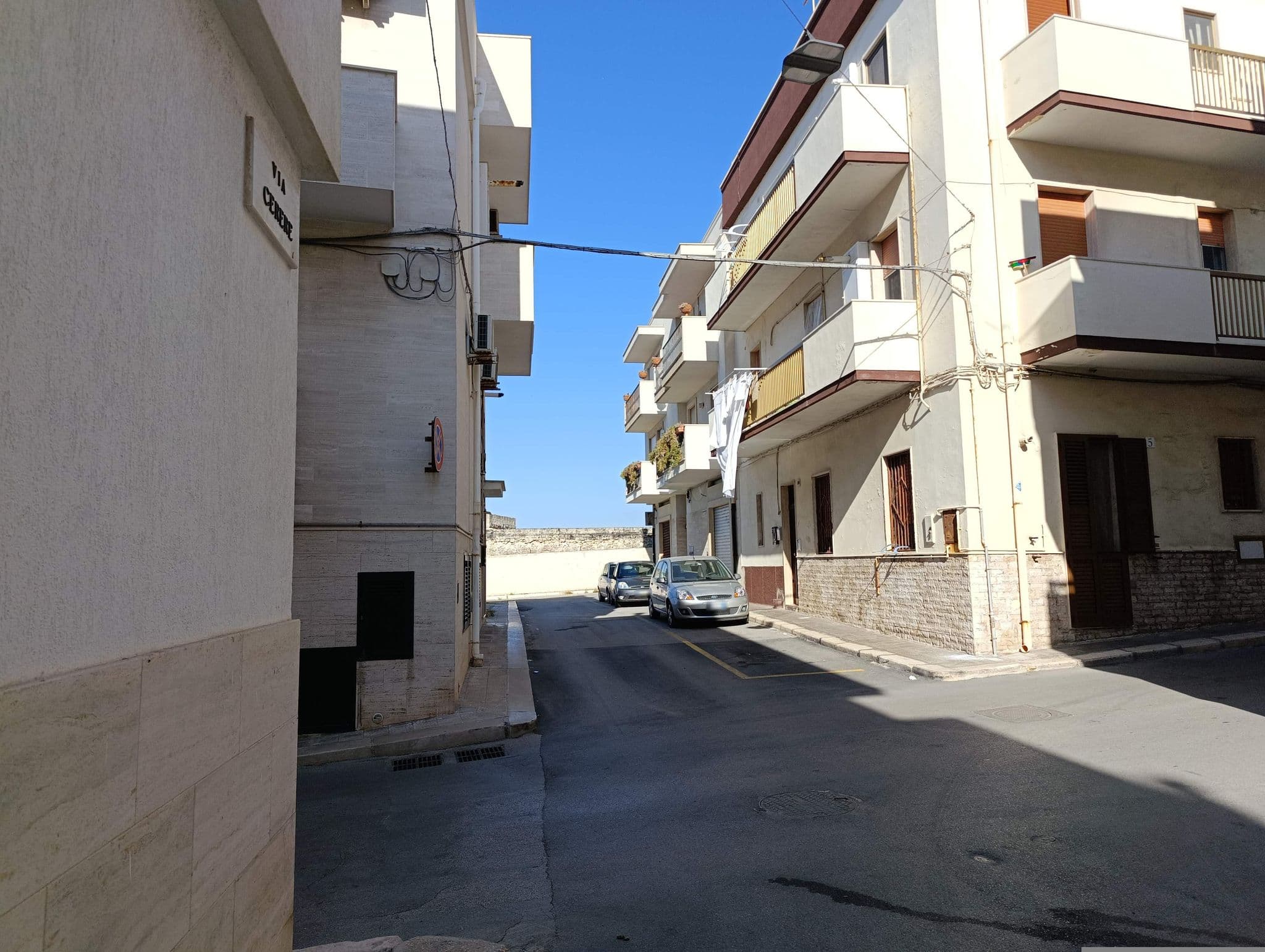 Street view near Casa Mirò, Polignano a Mare — © jeawrong (CC BY-SA · Mapillary)