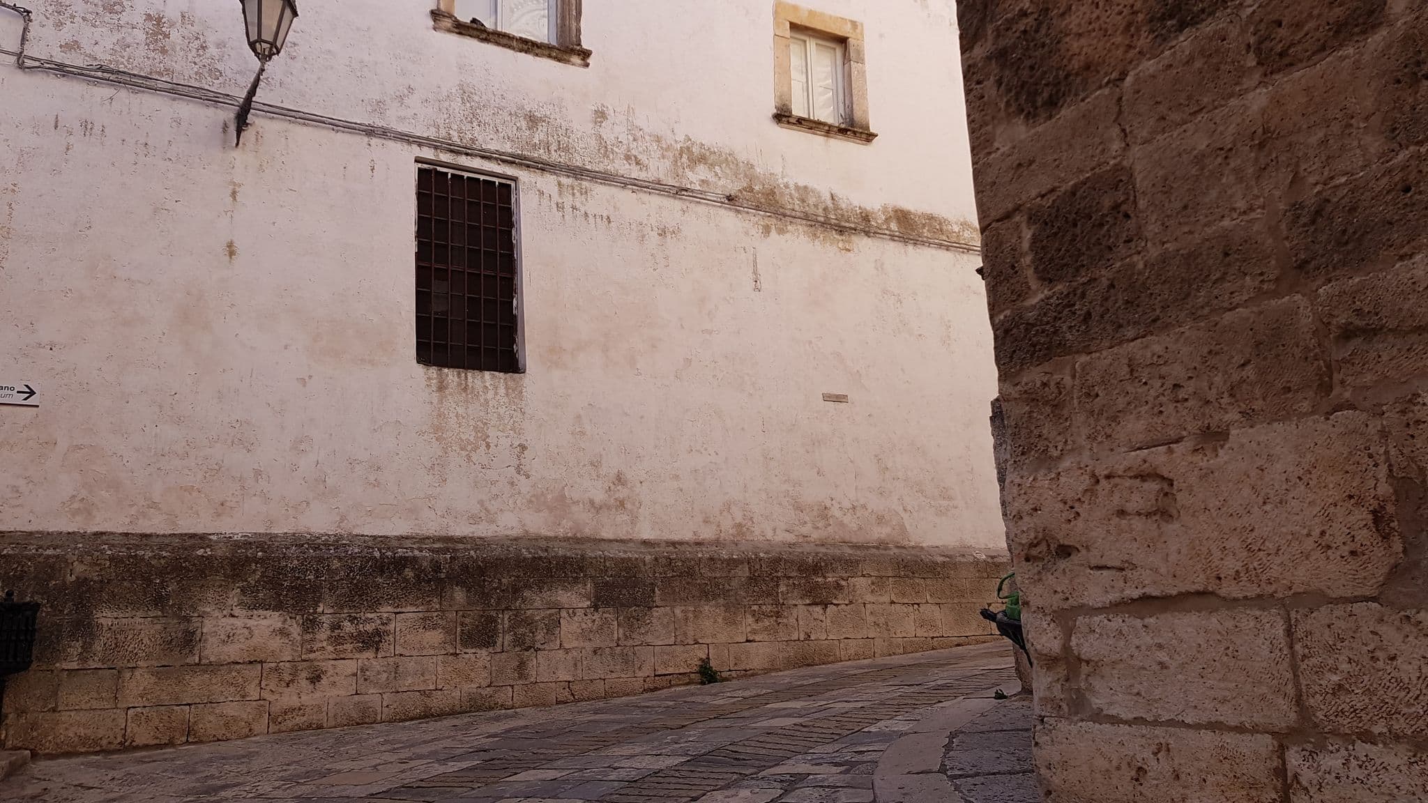 Street view near Affittacamere Ostuni B&B, Ostuni — © ale_zena_it (CC BY-SA · Mapillary)