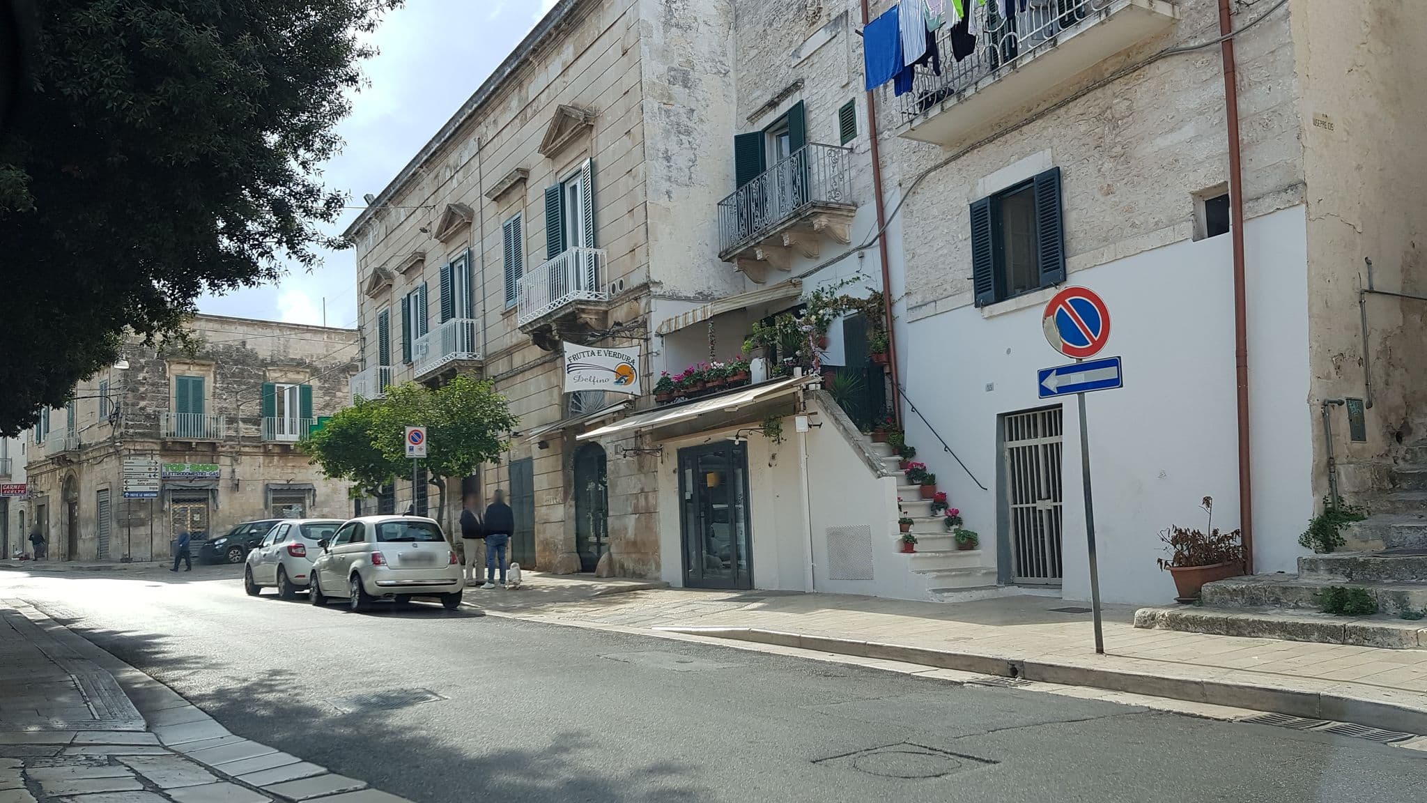 Street view near Il Nido Bianco, Ostuni — © ale_zena_it (CC BY-SA · Mapillary)
