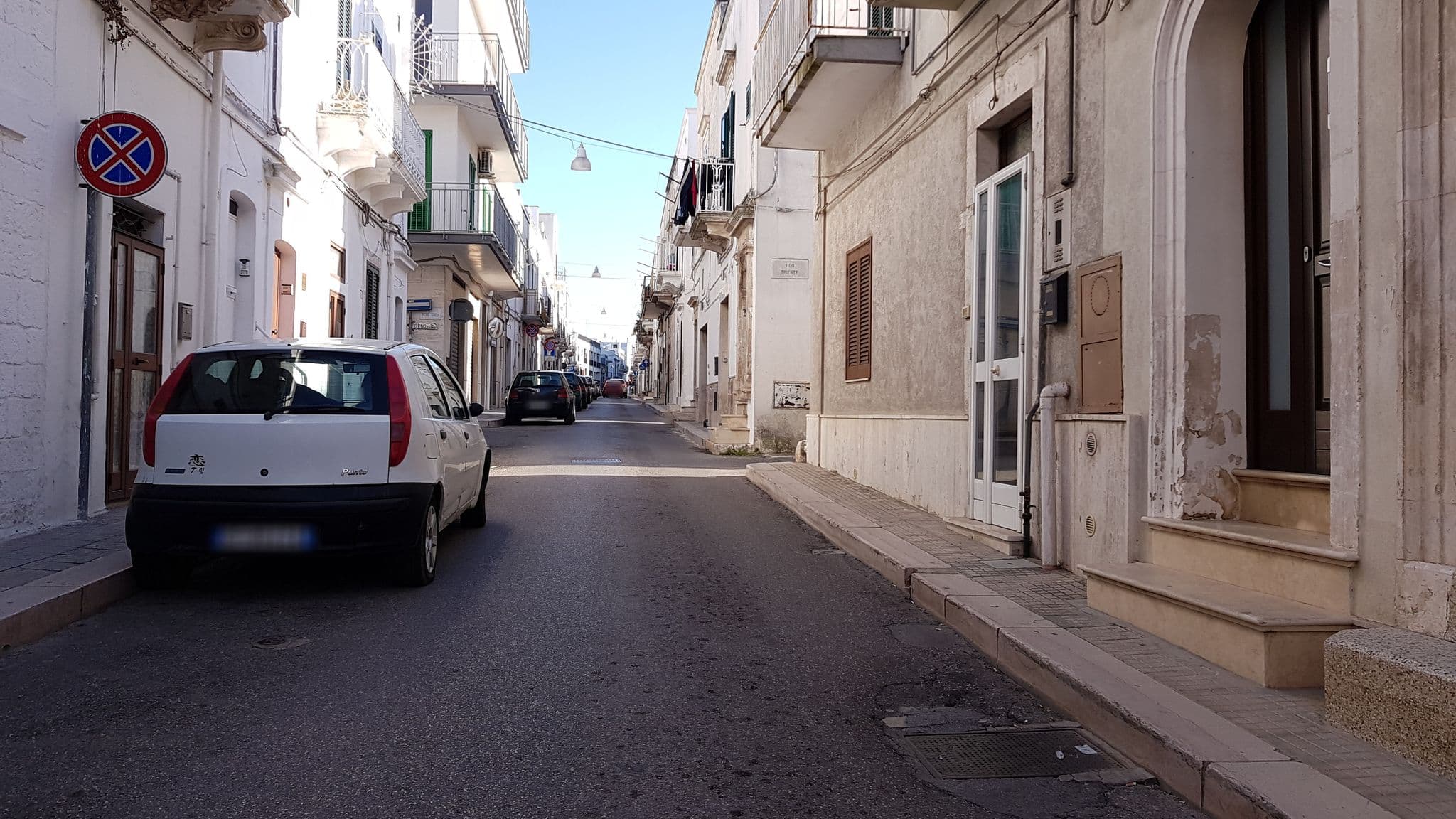 Street view near Casa Campari, Ostuni — © ale_zena_it (CC BY-SA · Mapillary)