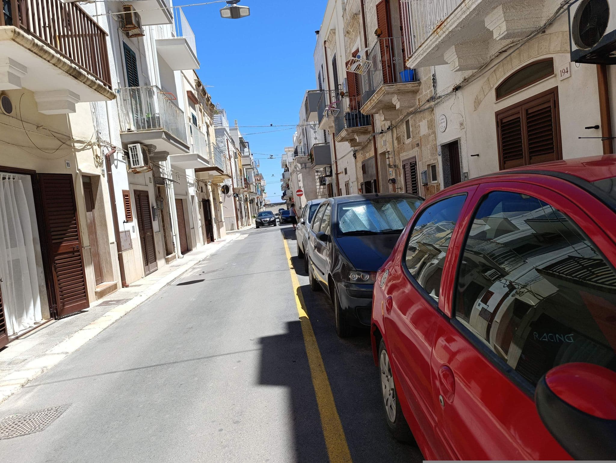 Street view near Casa di Antonio, Polignano a Mare — © jeawrong (CC BY-SA · Mapillary)