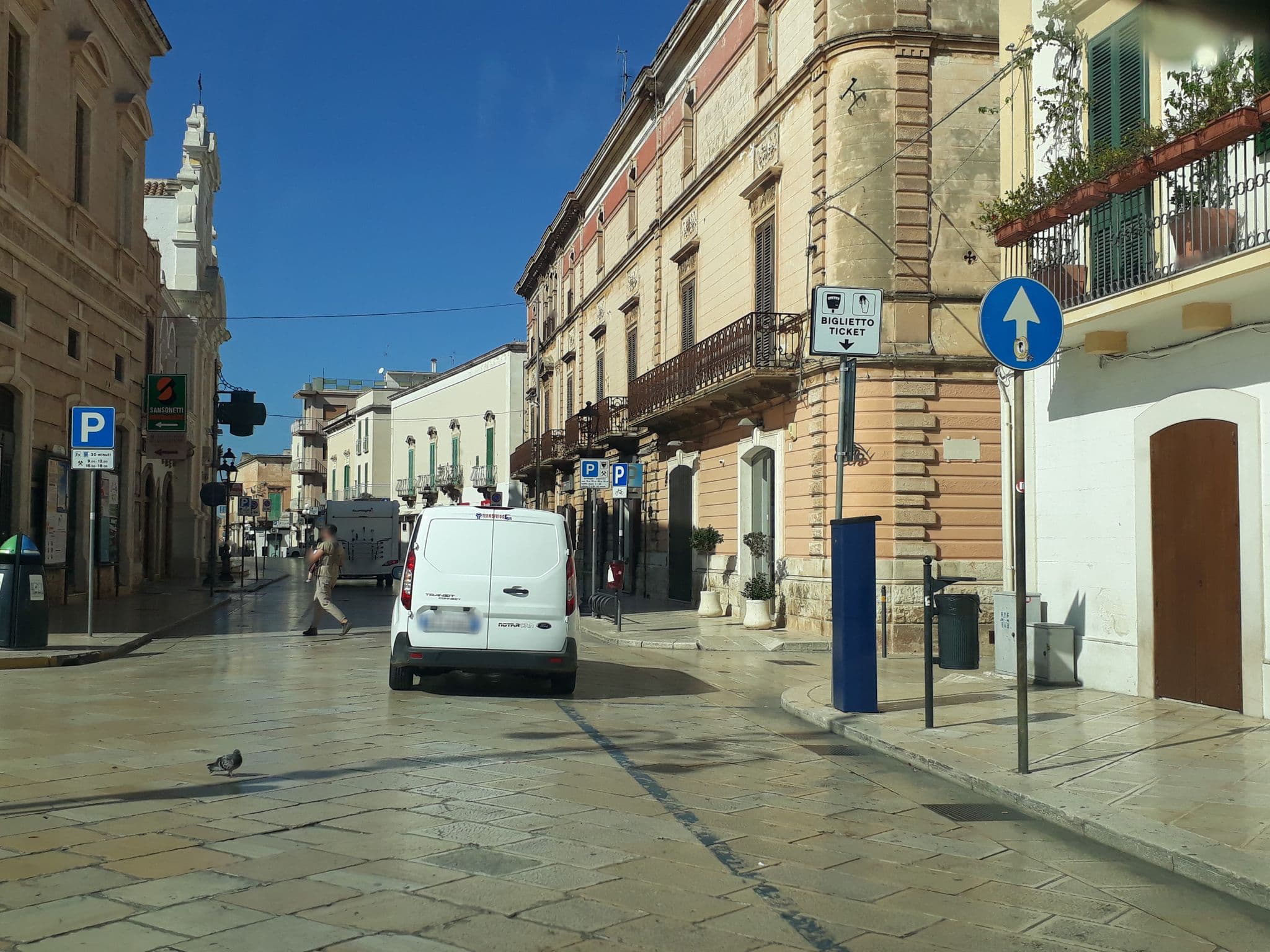 Street view near Harry's House, Fasano — © spike73 (CC BY-SA · Mapillary)