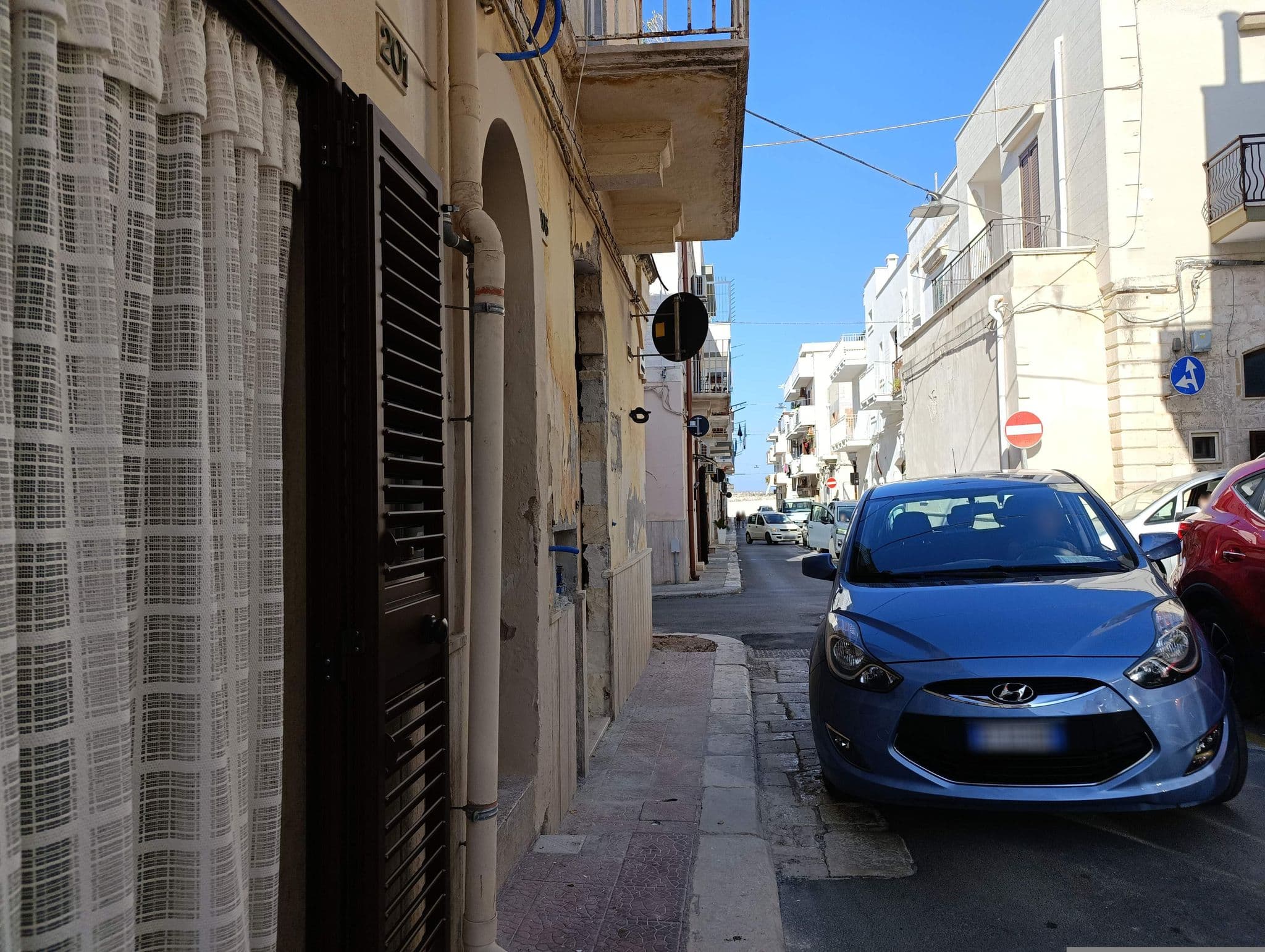 Street view near CasAntonia - Locazione Turistica, Polignano a Mare — © jeawrong (CC BY-SA · Mapillary)