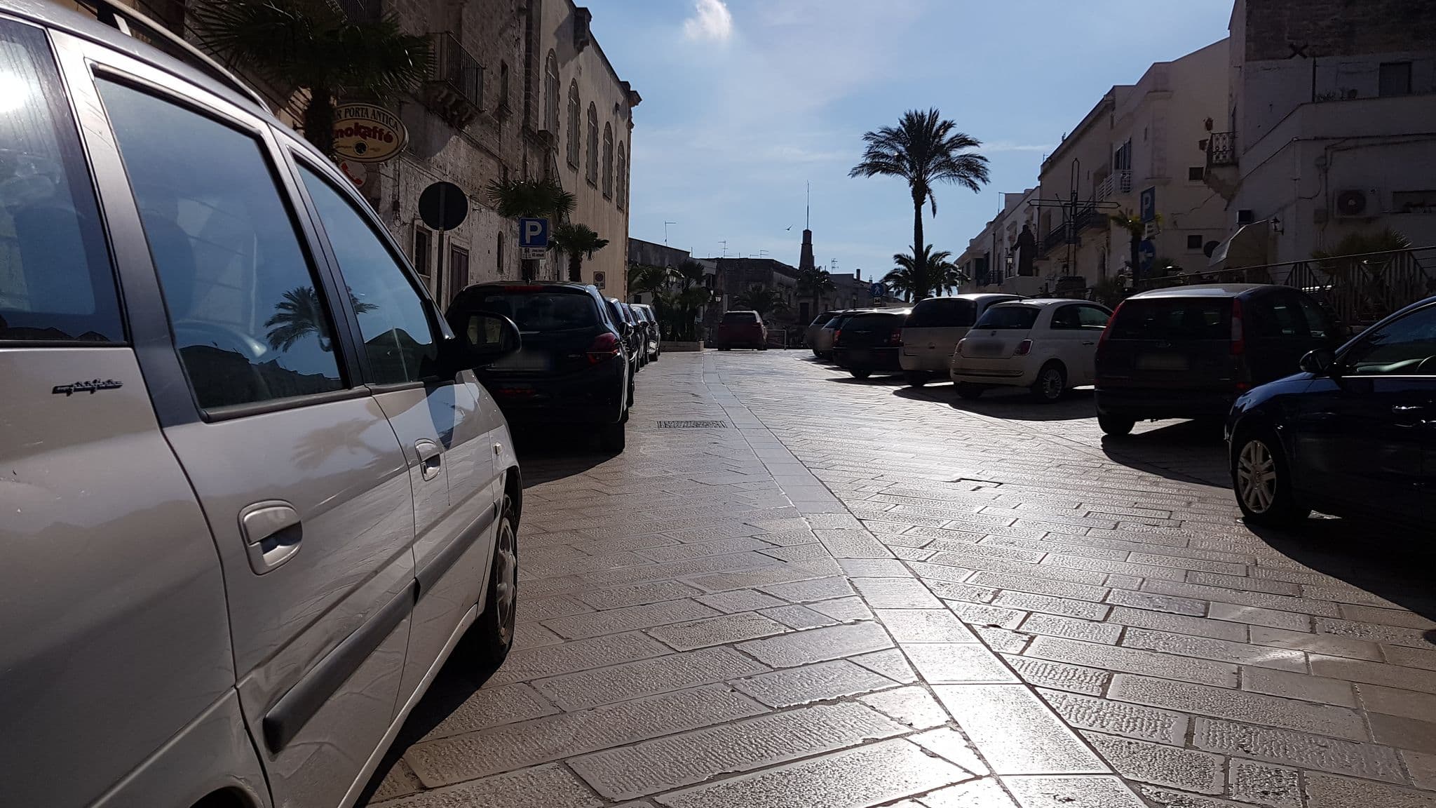 Street view near BED&BREAD Piazza 'Nzegna, Carovigno — © ale_zena_it (CC BY-SA · Mapillary)
