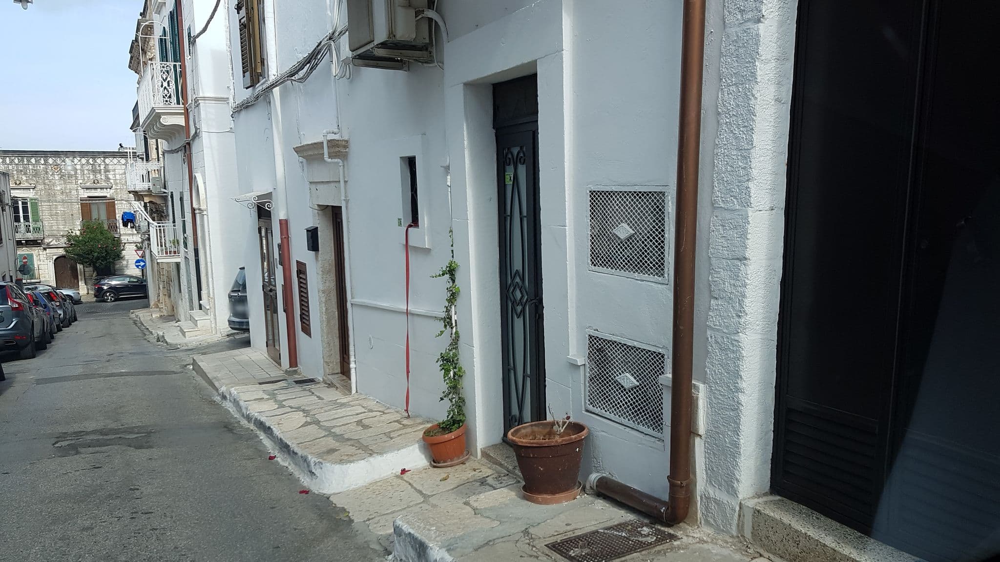 Street view near Vb Vacanze Ostuni, Ostuni — © ale_zena_it (CC BY-SA · Mapillary)