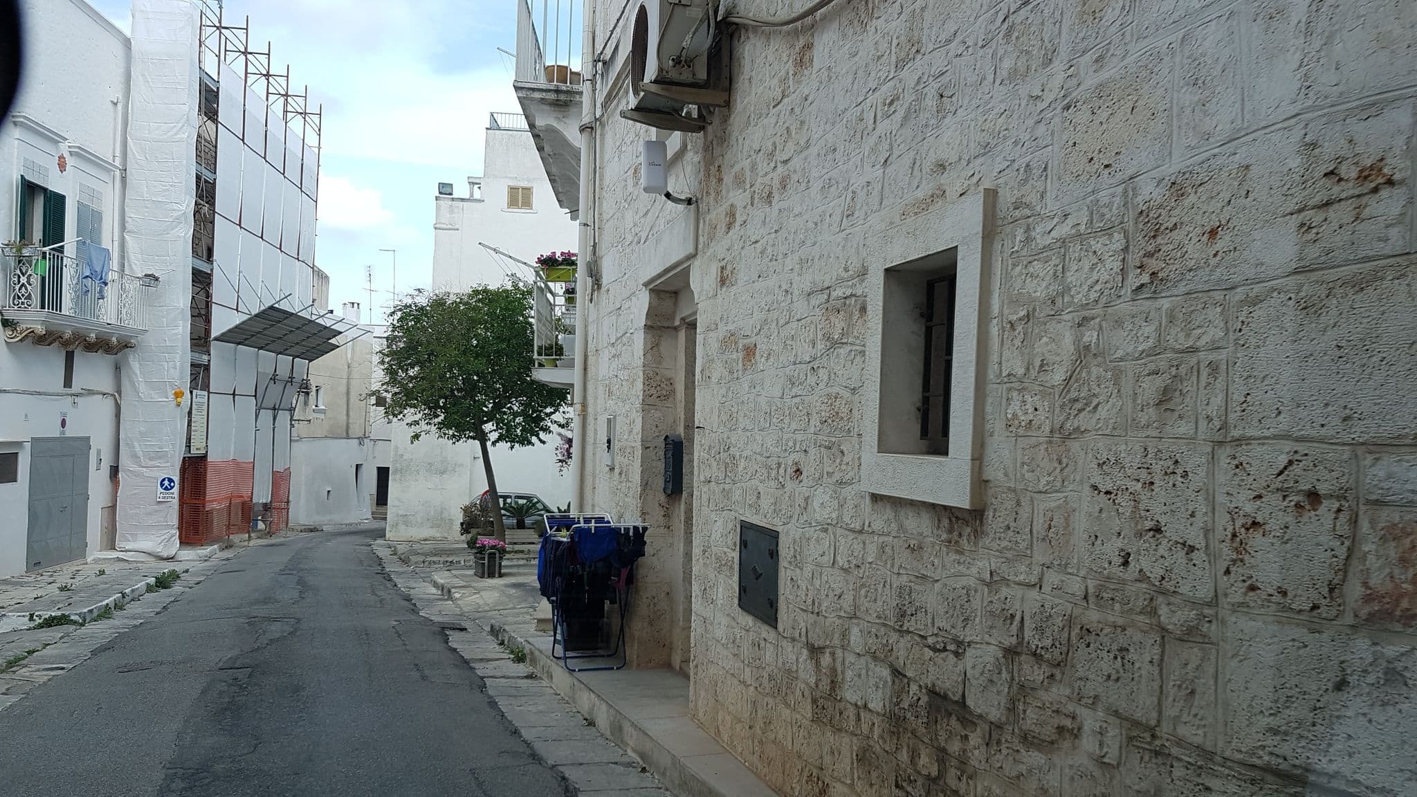 Street view near Borgovecchio Suite, Ostuni — © ale_zena_it (CC BY-SA · Mapillary)