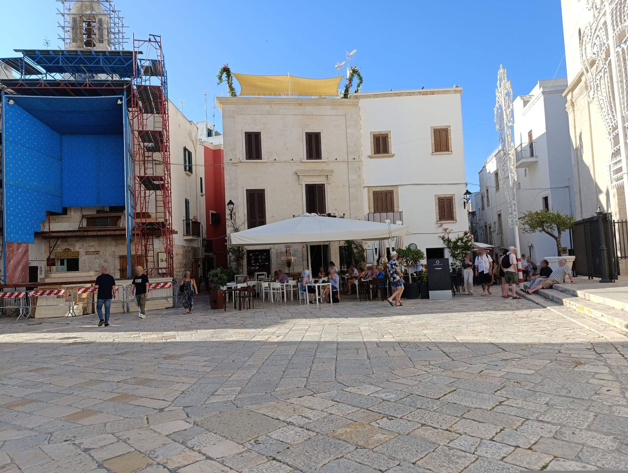 Street view near Maison 28, Polignano a Mare — © jeawrong (CC BY-SA · Mapillary)