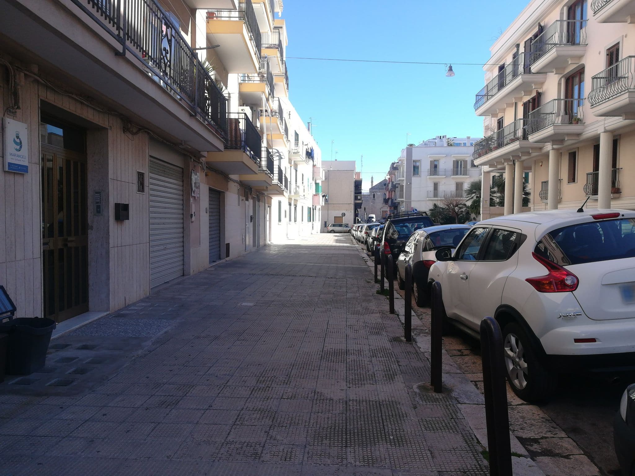 Street view near Mar'Angeli, Polignano a Mare — © jeawrong (CC BY-SA · Mapillary)