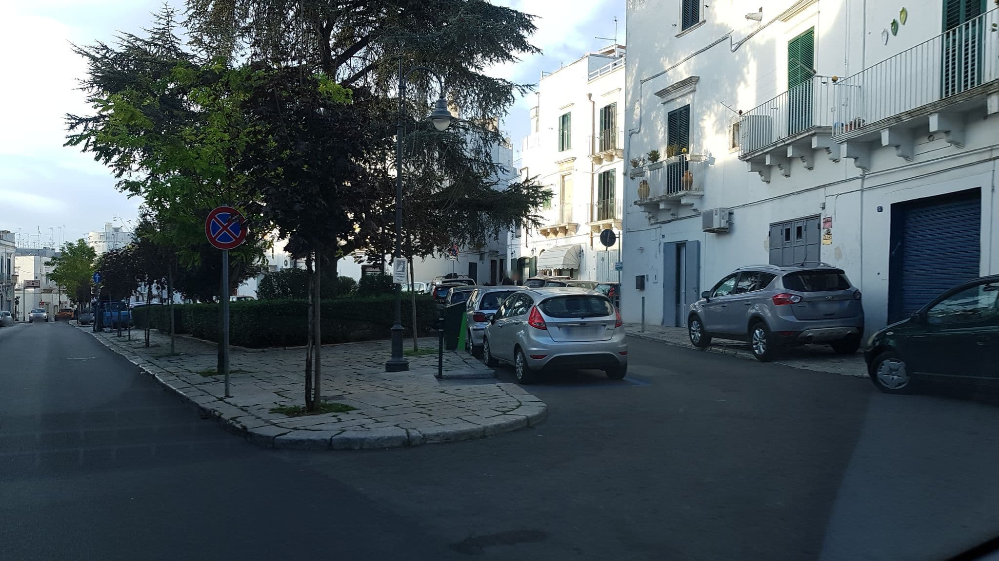Street view near La Casa di Vale, Martina Franca — © ale_zena_it (CC BY-SA · Mapillary)