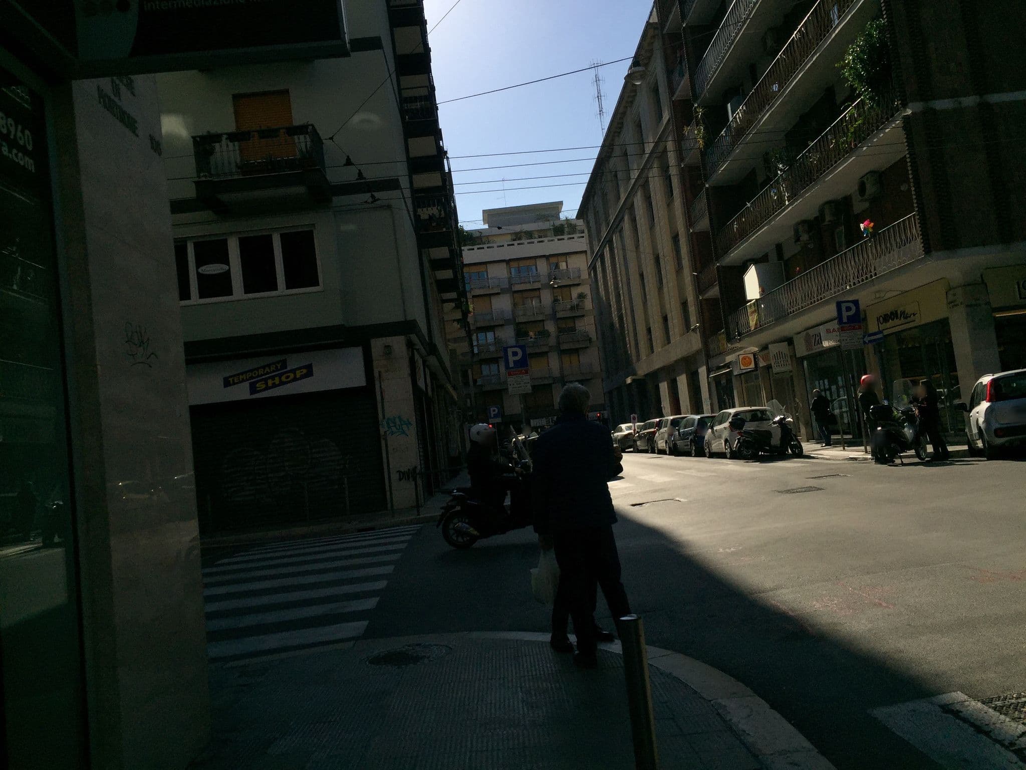 Street view near B&B 21, Bari — © caronegiancarlo (CC BY-SA · Mapillary)