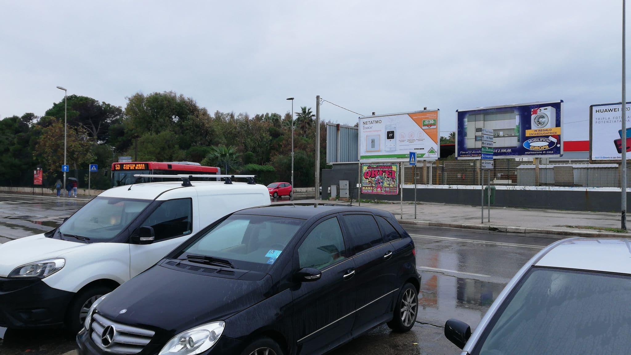 Street view near B21 Lifestyle Hotel, Bari — © aldocialdella (CC BY-SA · Mapillary)