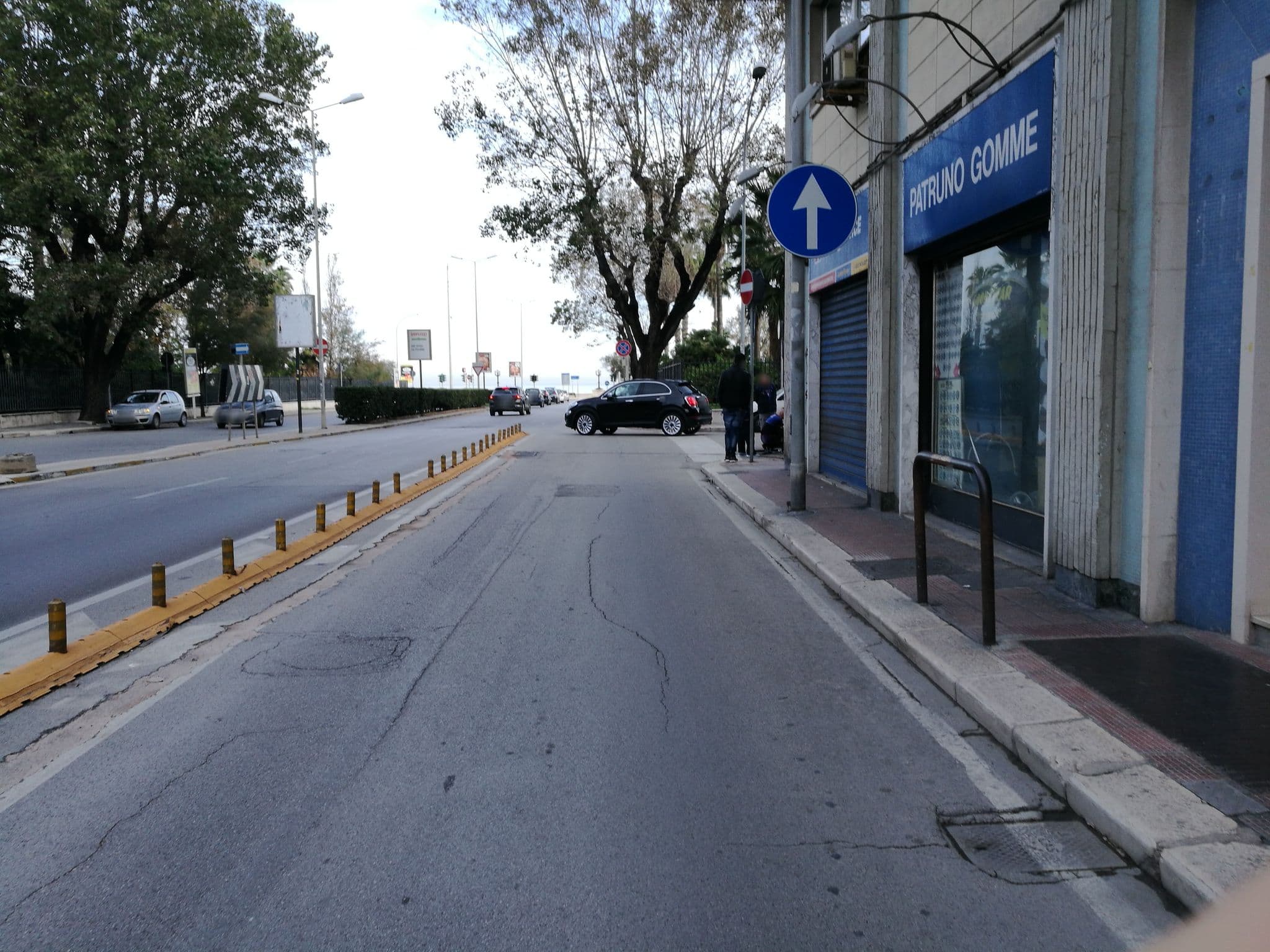 Street view near Hotel Impianti SAS, Bari — © angeloliuzzi (CC BY-SA · Mapillary)