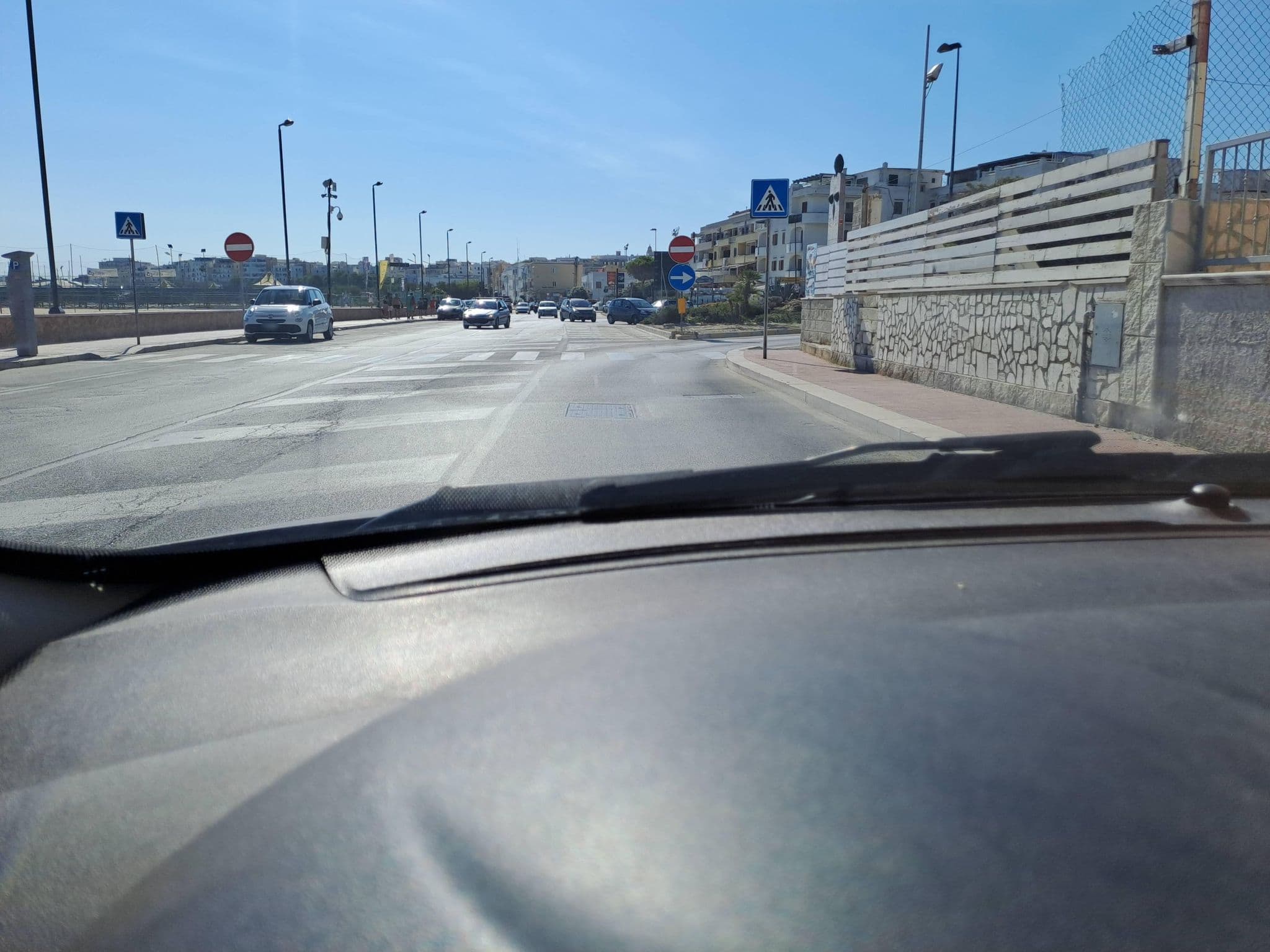 Street view near Hotel Giada, Vieste — © lux17 (CC BY-SA · Mapillary)