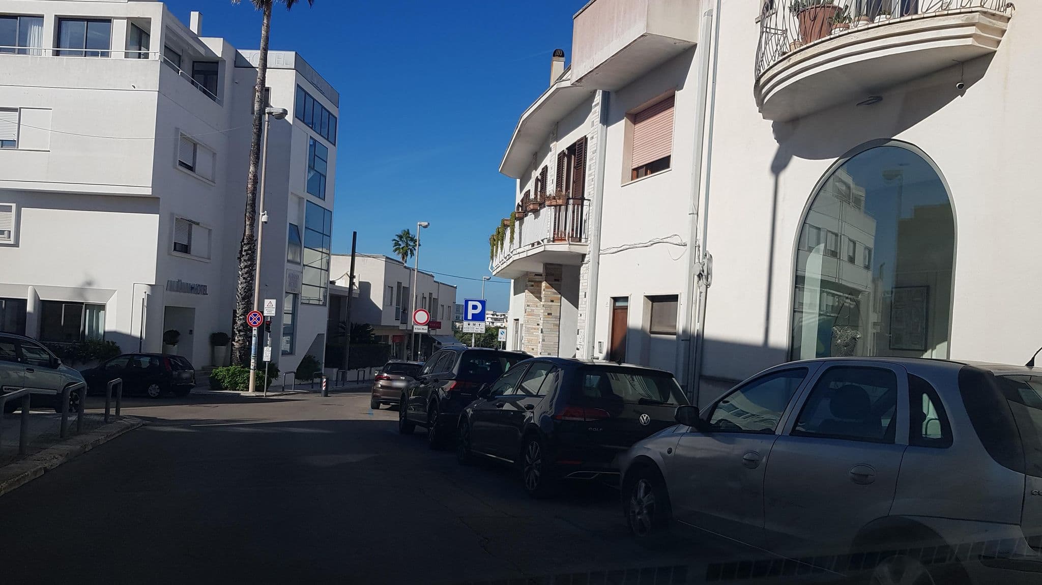 Street view near B&b Ophelia, Otranto — © ale_zena_it (CC BY-SA · Mapillary)