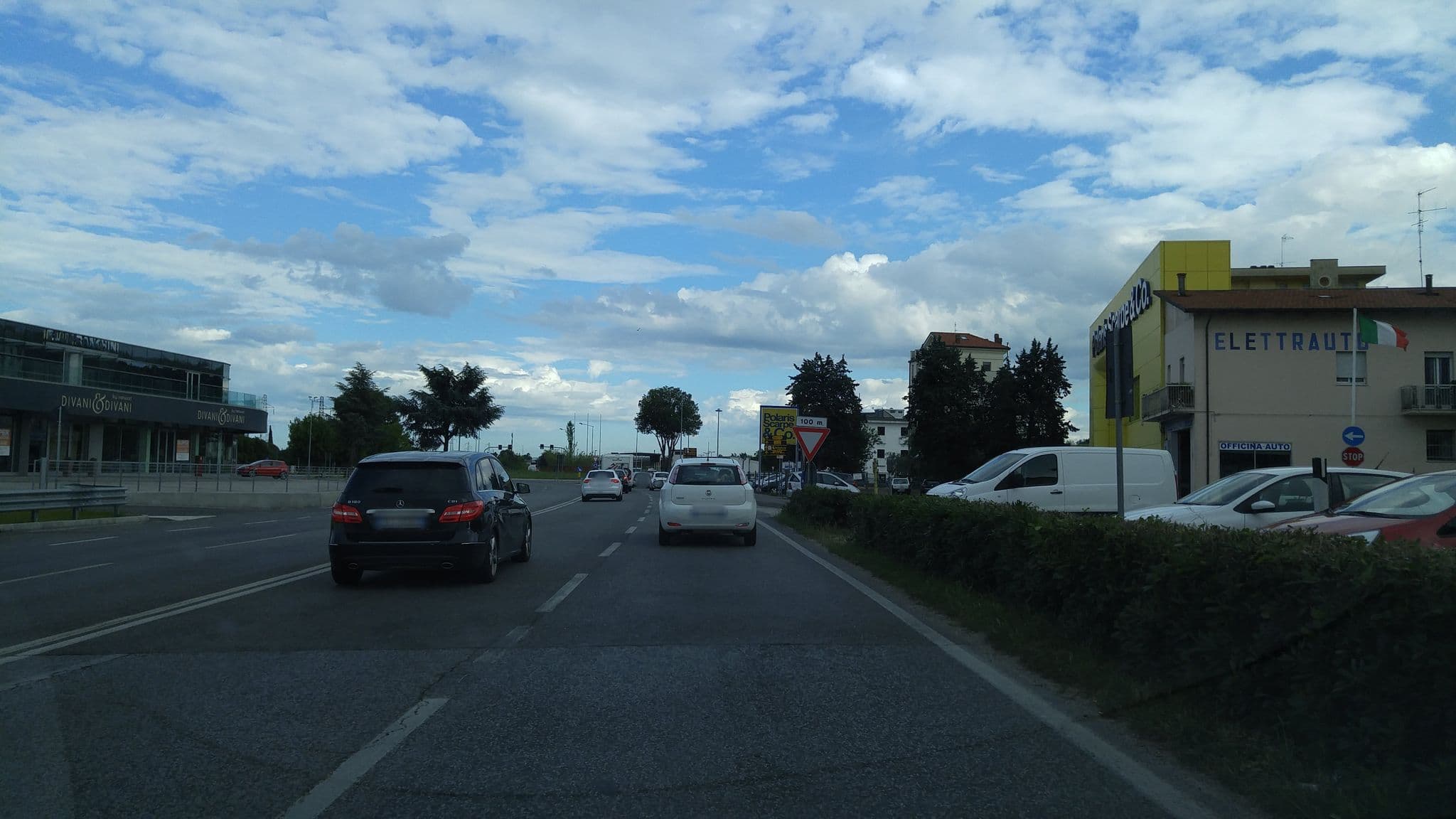 Street view near Hotel Filiberto, Rimini — © sorcrosc (CC BY-SA · Mapillary)