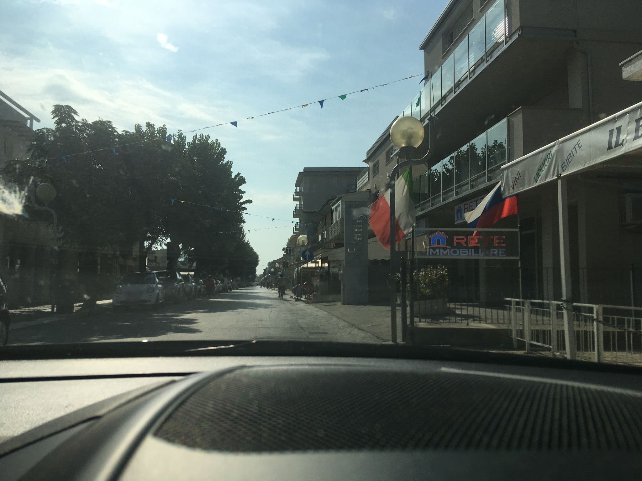 Street view near Hotel Cavalluccio Marino, Bellaria-Igea Marina — © snepuh (CC BY-SA · Mapillary)