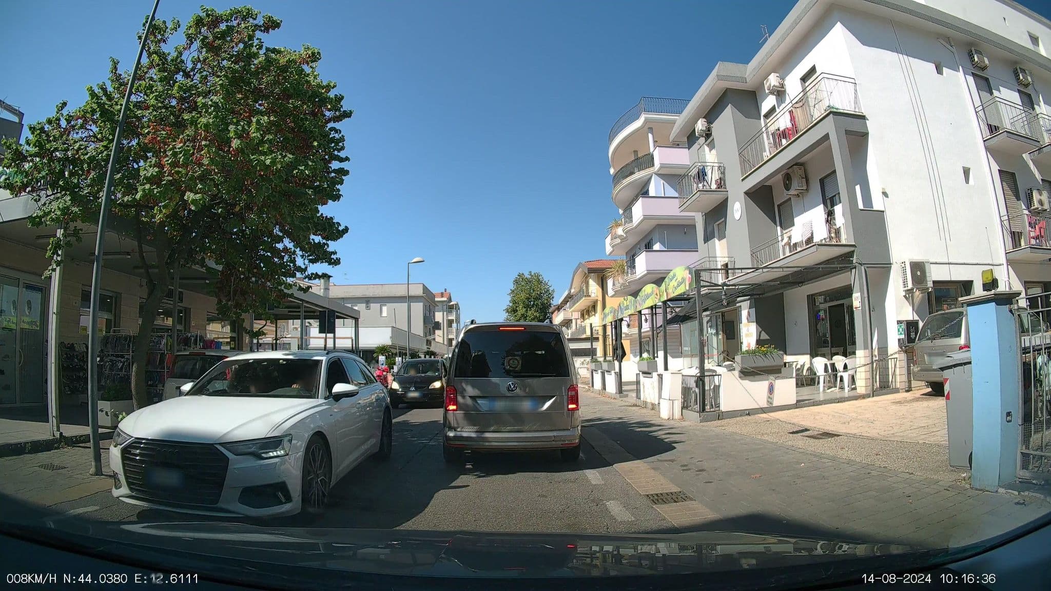 Street view near Villa Loris, Rimini — © heetENkoel (CC BY-SA · Mapillary)